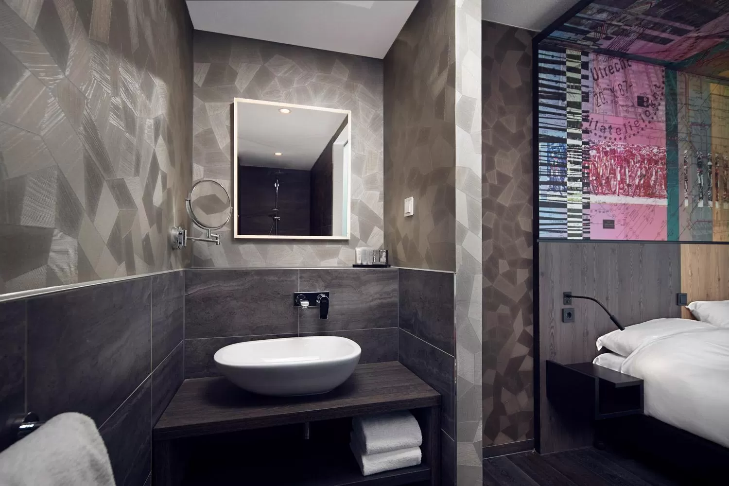 Bathroom, Bed in Inntel Hotels Utrecht Centre