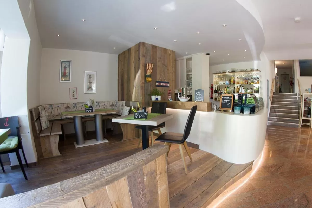 Lobby or reception in ankerplatz-Hotel garni