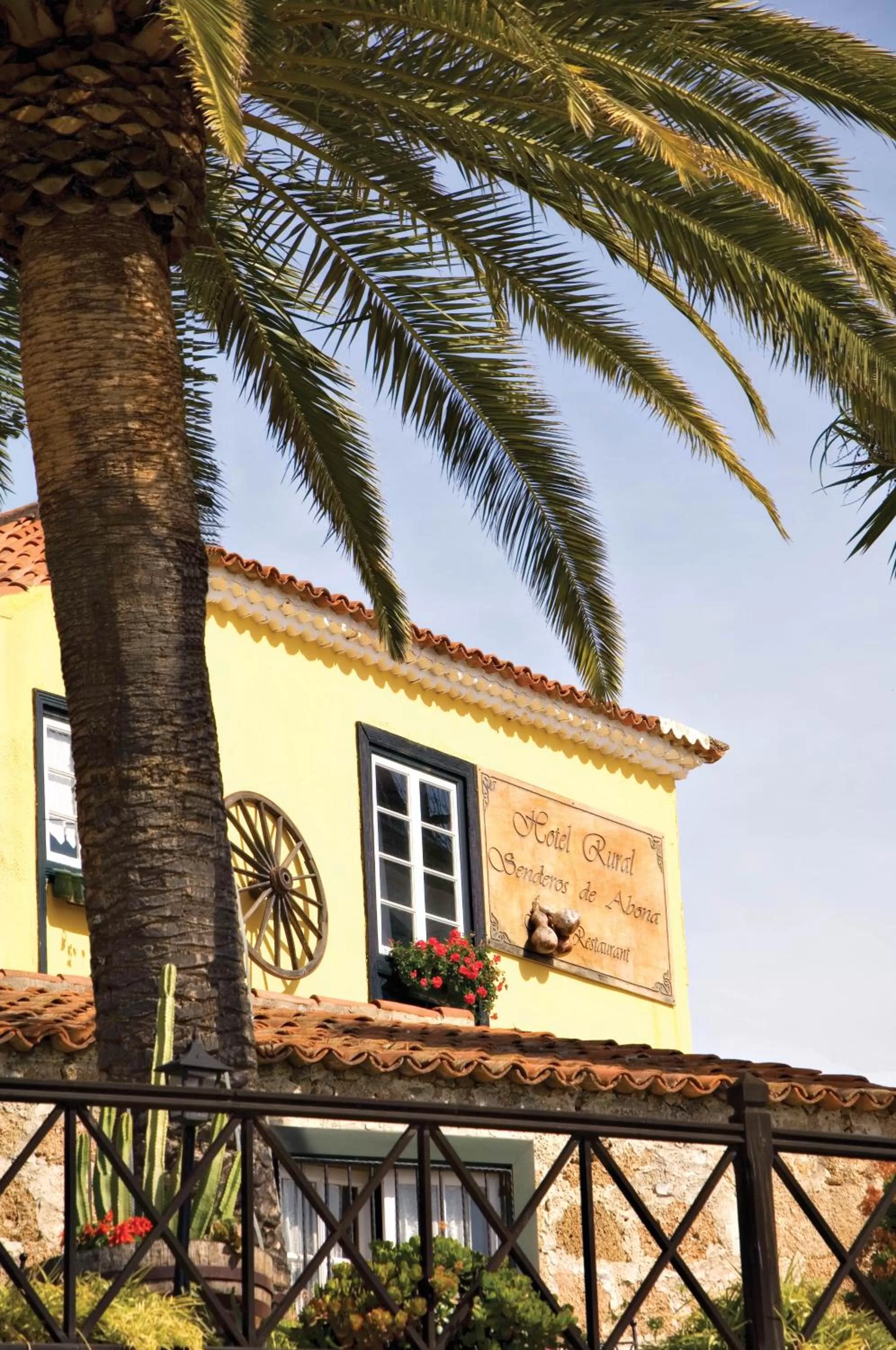 Facade/entrance in Hotel Rural Senderos de Abona