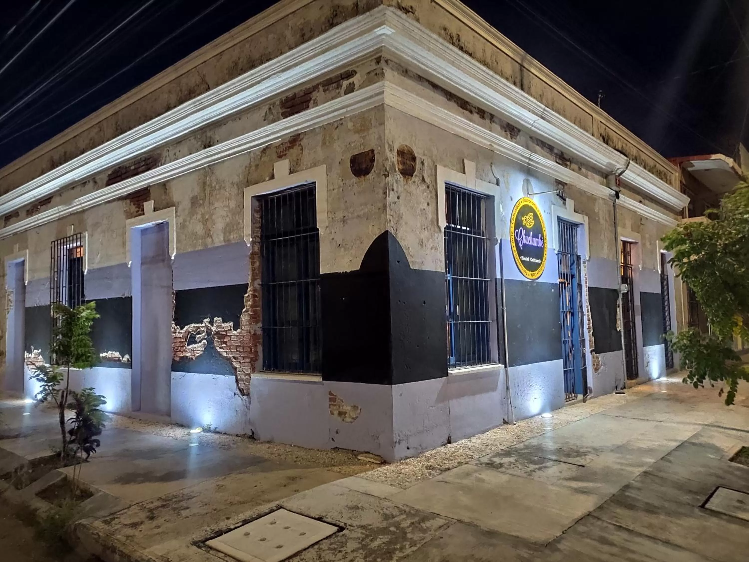 Facade/entrance in Chuchumbé Hotel Cultural, Restaurante & Café