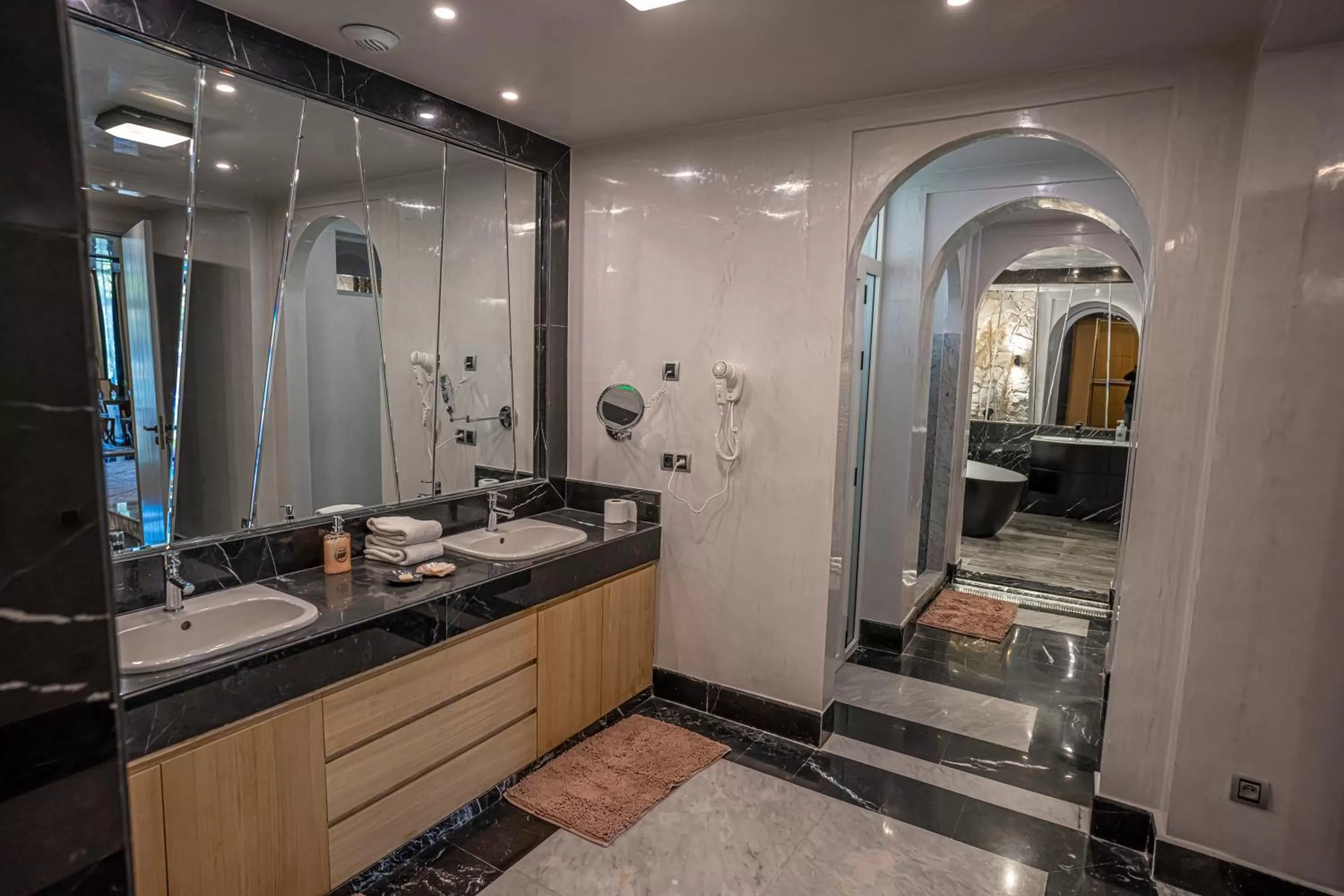 Bathroom in Palais Mirage d'Atlas, Suites de Luxe & Spa
