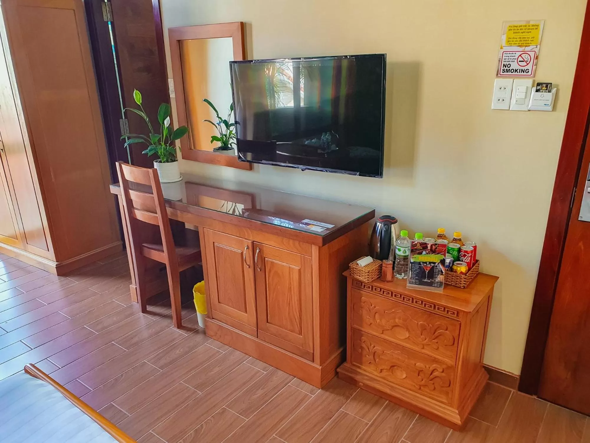 TV and multimedia, TV/Entertainment Center in LEHA Saigon Hotel Airport