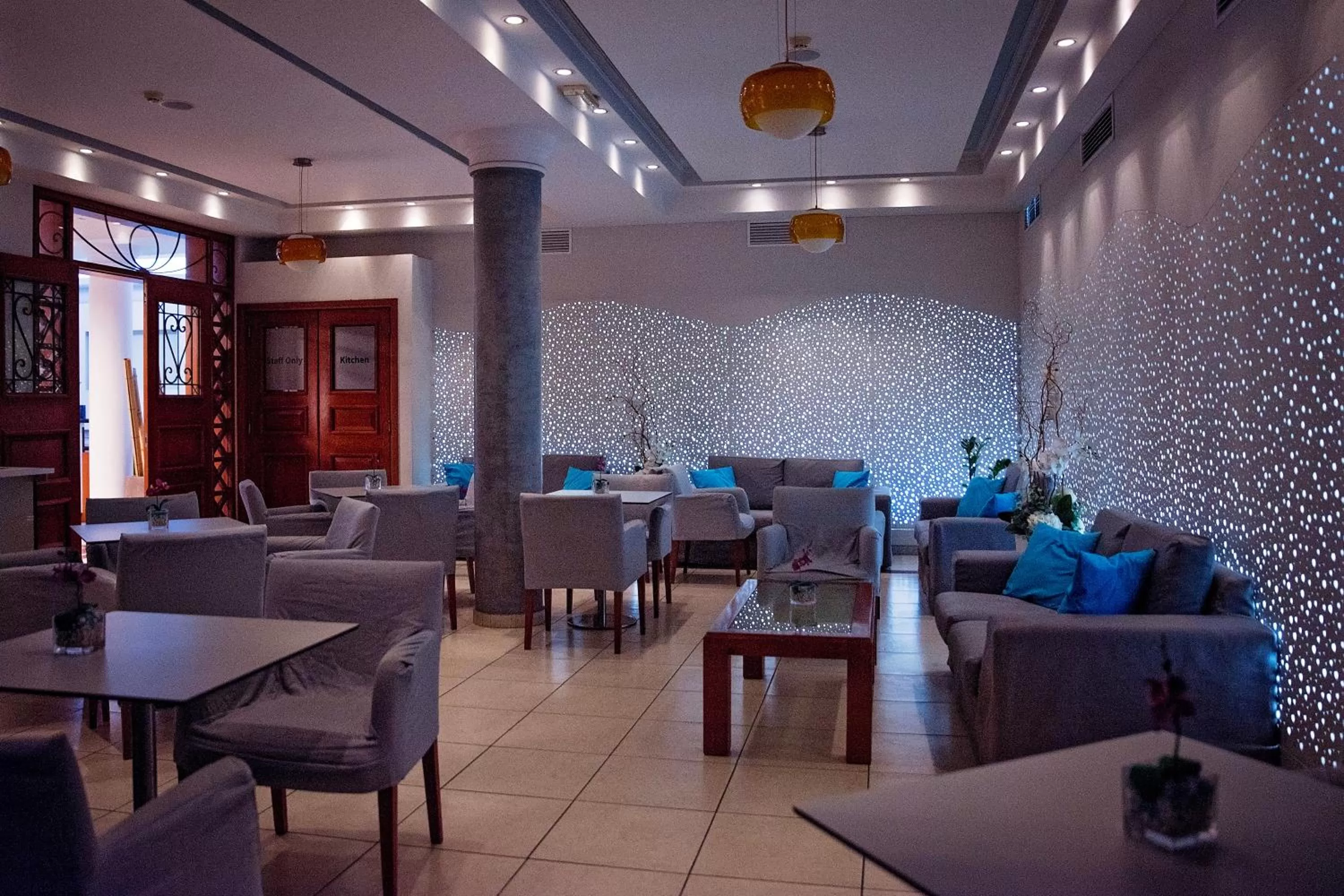 Decorative detail in Pyramos Hotel