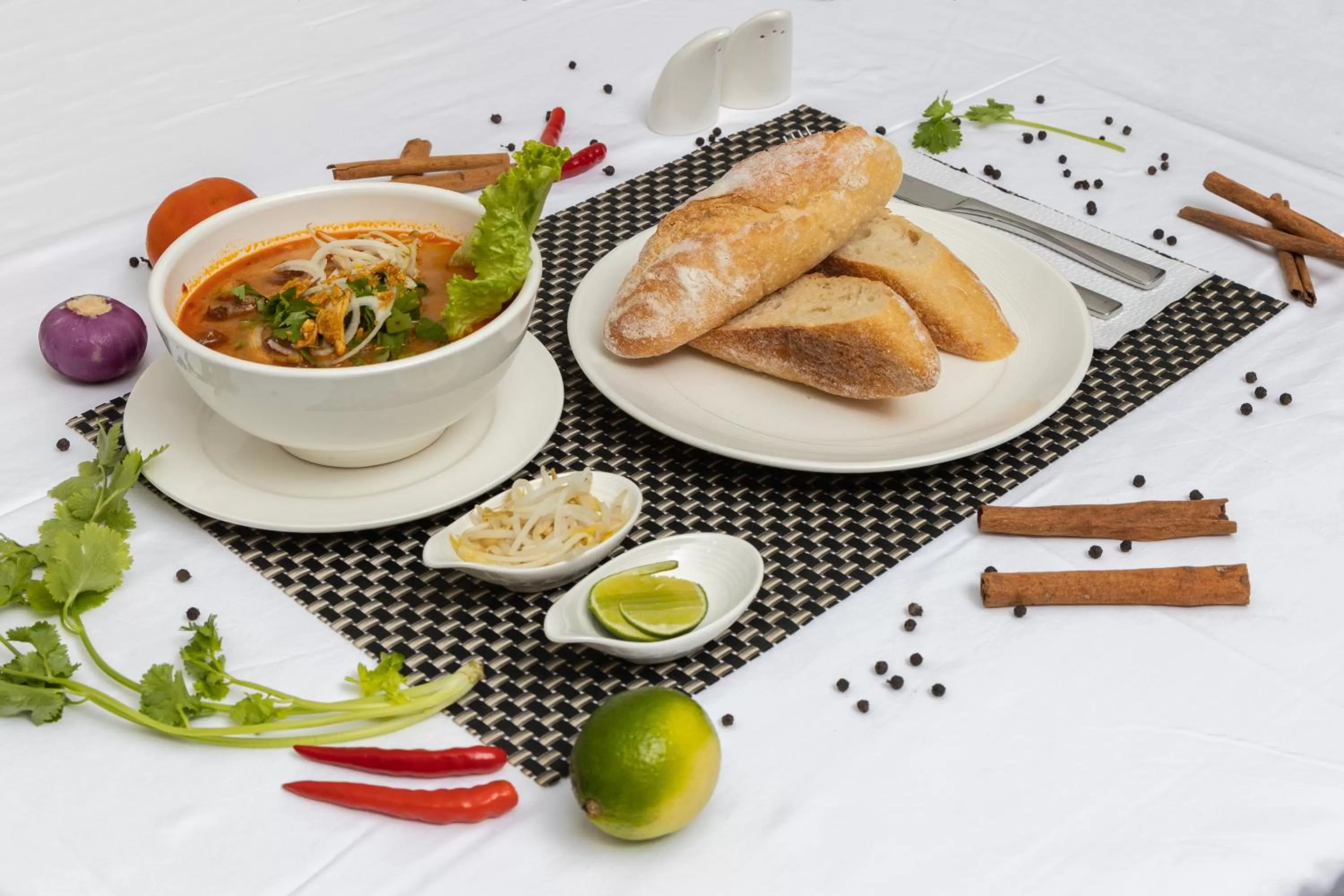 Restaurant/places to eat in Blanc Smith Residence