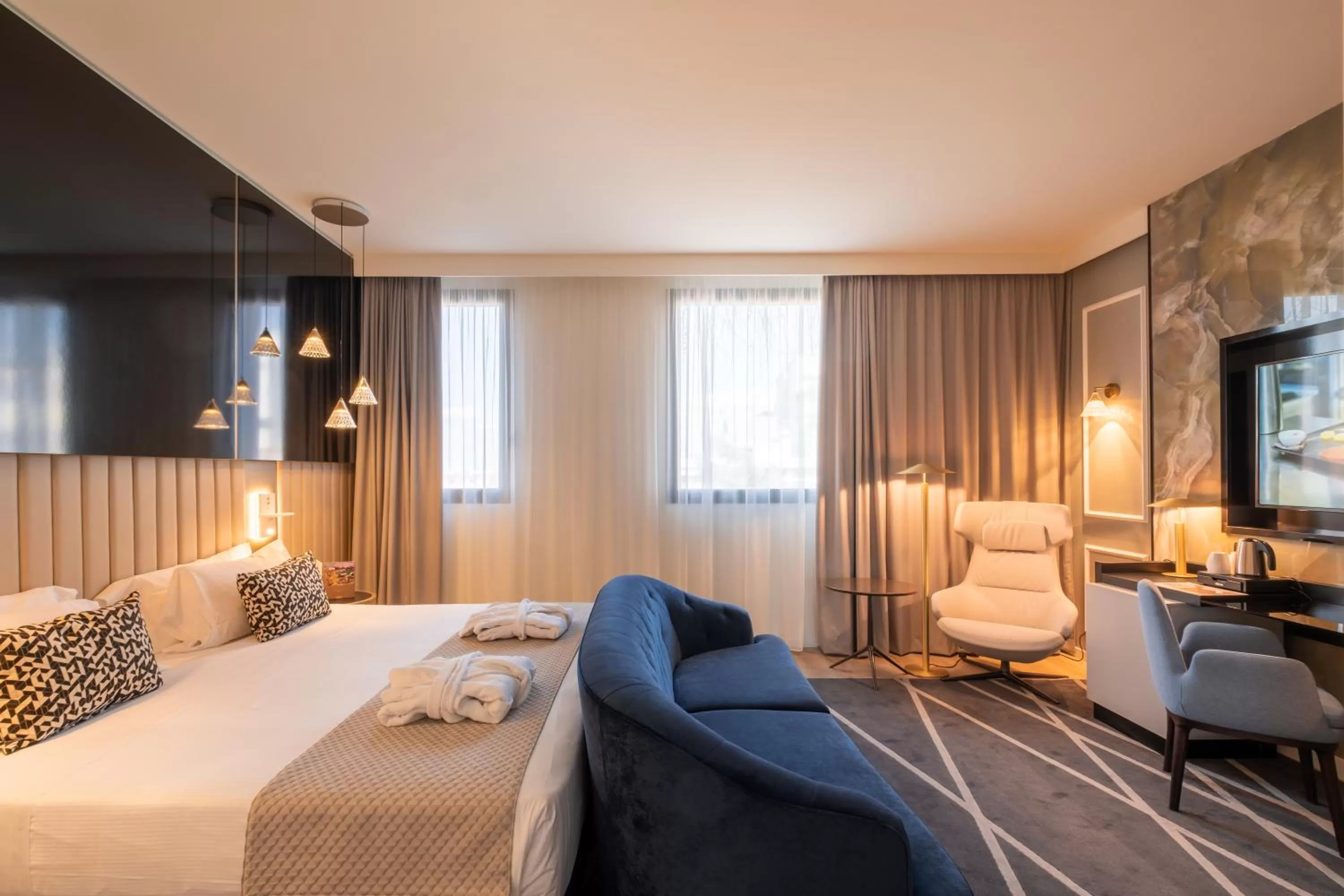 TV and multimedia, Bed in Savhotel Aemilia Bologna