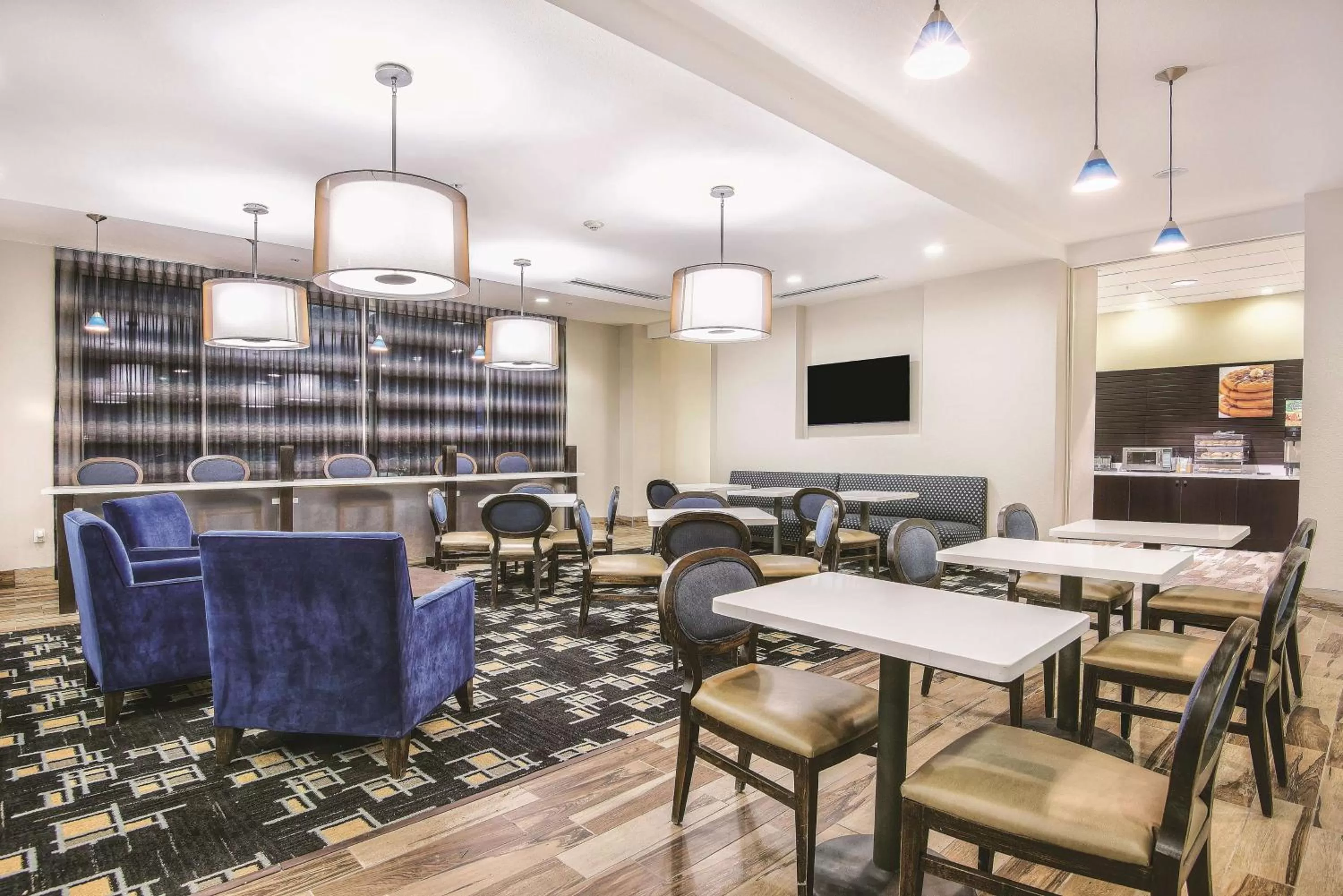 Restaurant/places to eat in La Quinta by Wyndham Karnes City - Kenedy