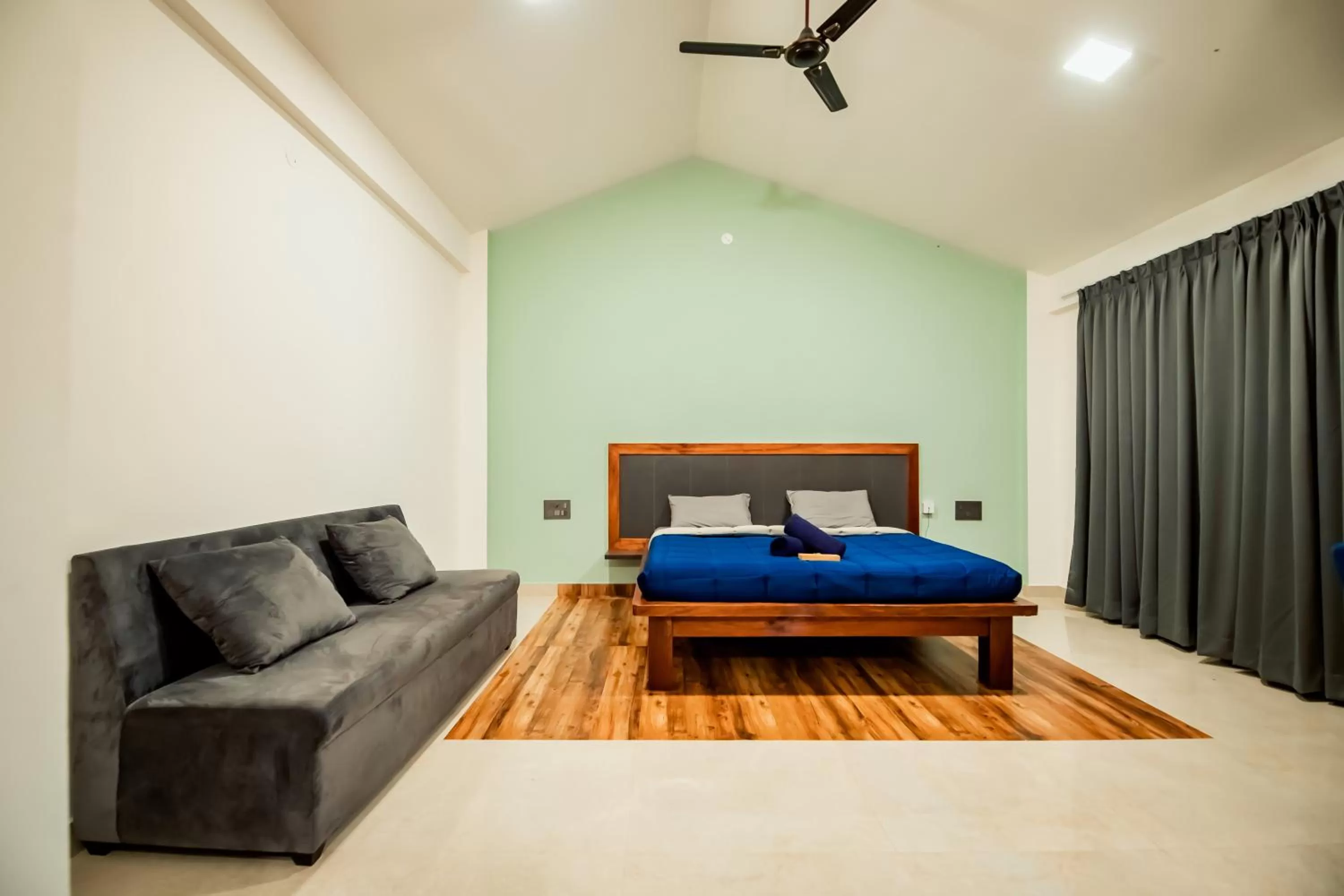 Photo of the whole room, Bed in Commune18 Resort Chikmagalur