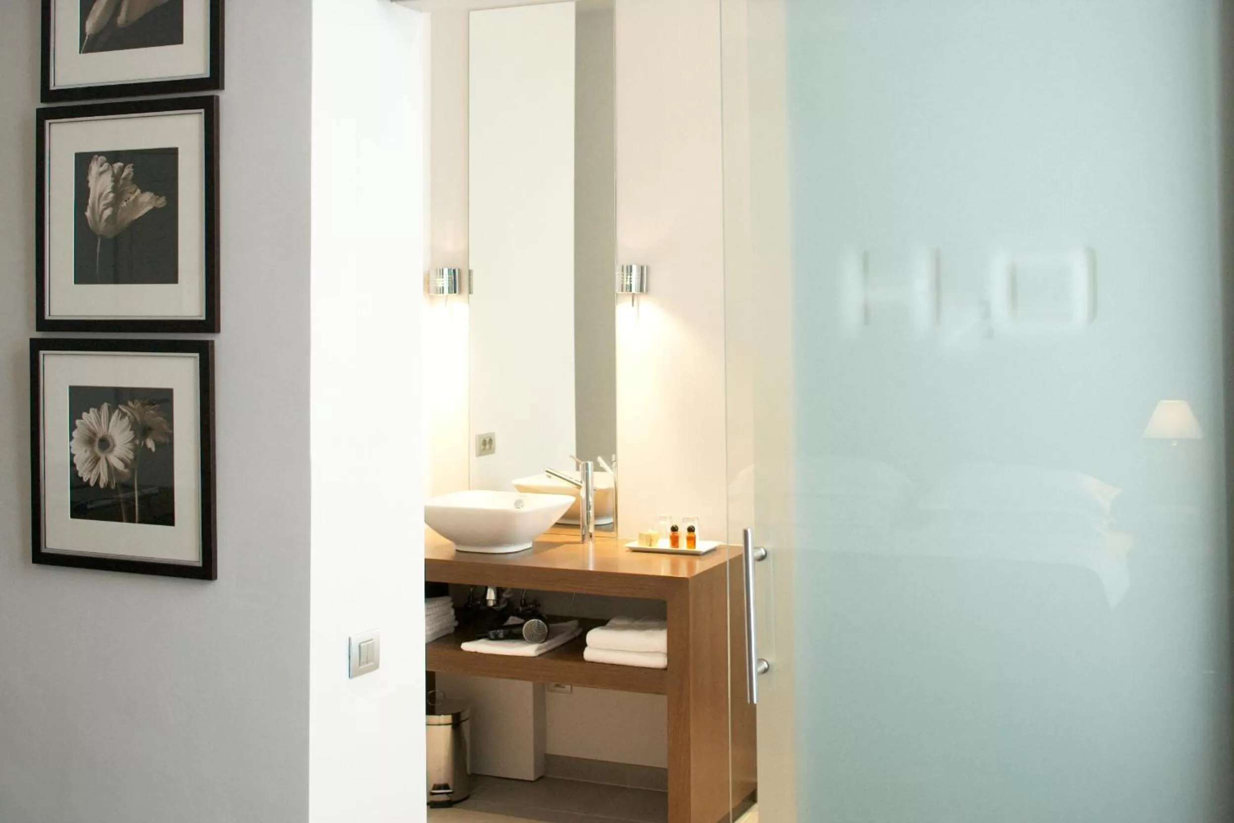 Bathroom in Hotel Domus