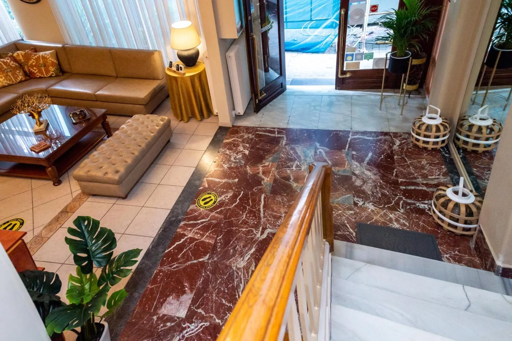 Lobby or reception in Hôtel Argo