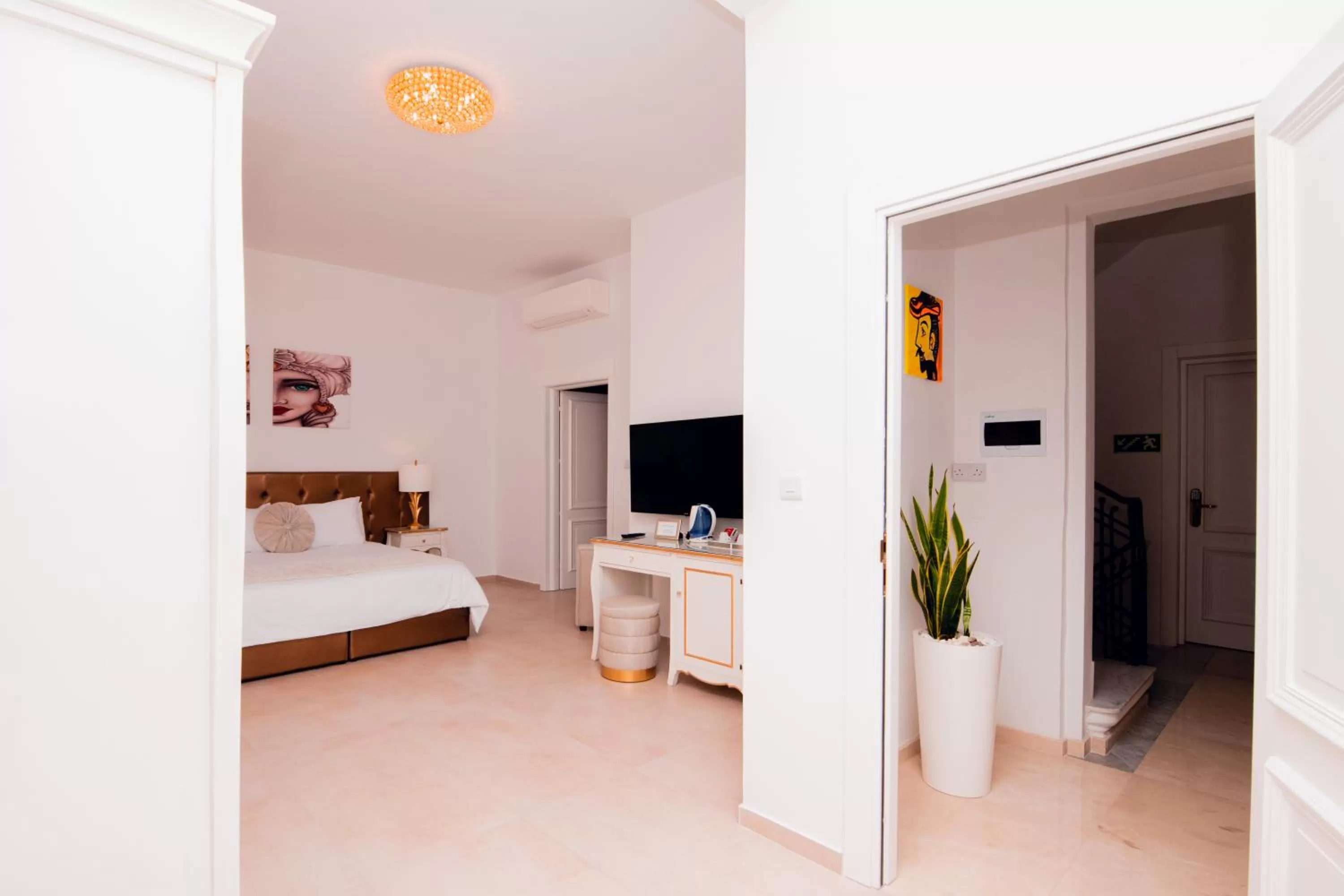 Bed in Giorgio Boutique Hotel