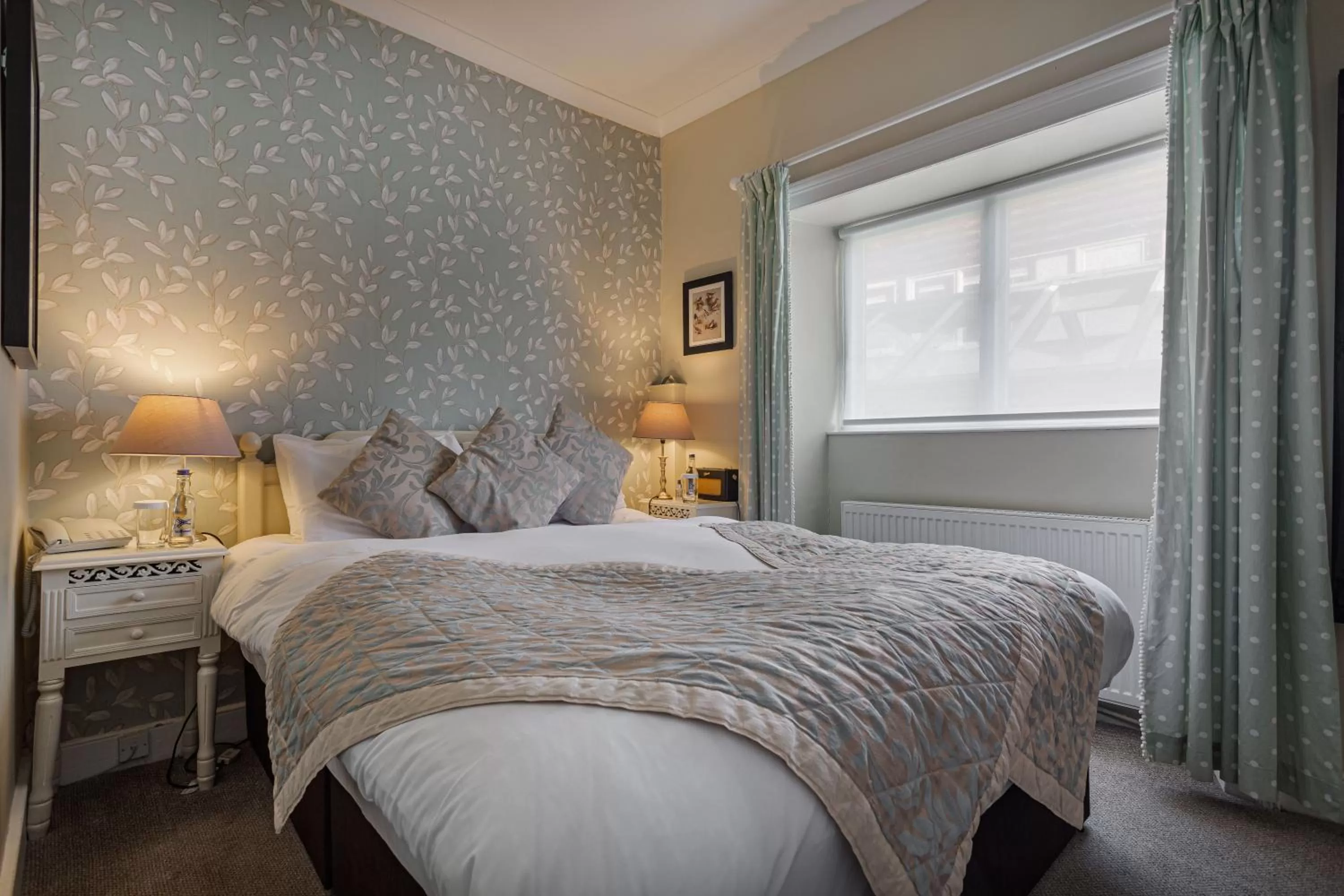 Bed in The Feathers Hotel, Helmsley, North Yorkshire - The Coaching Inn Group
