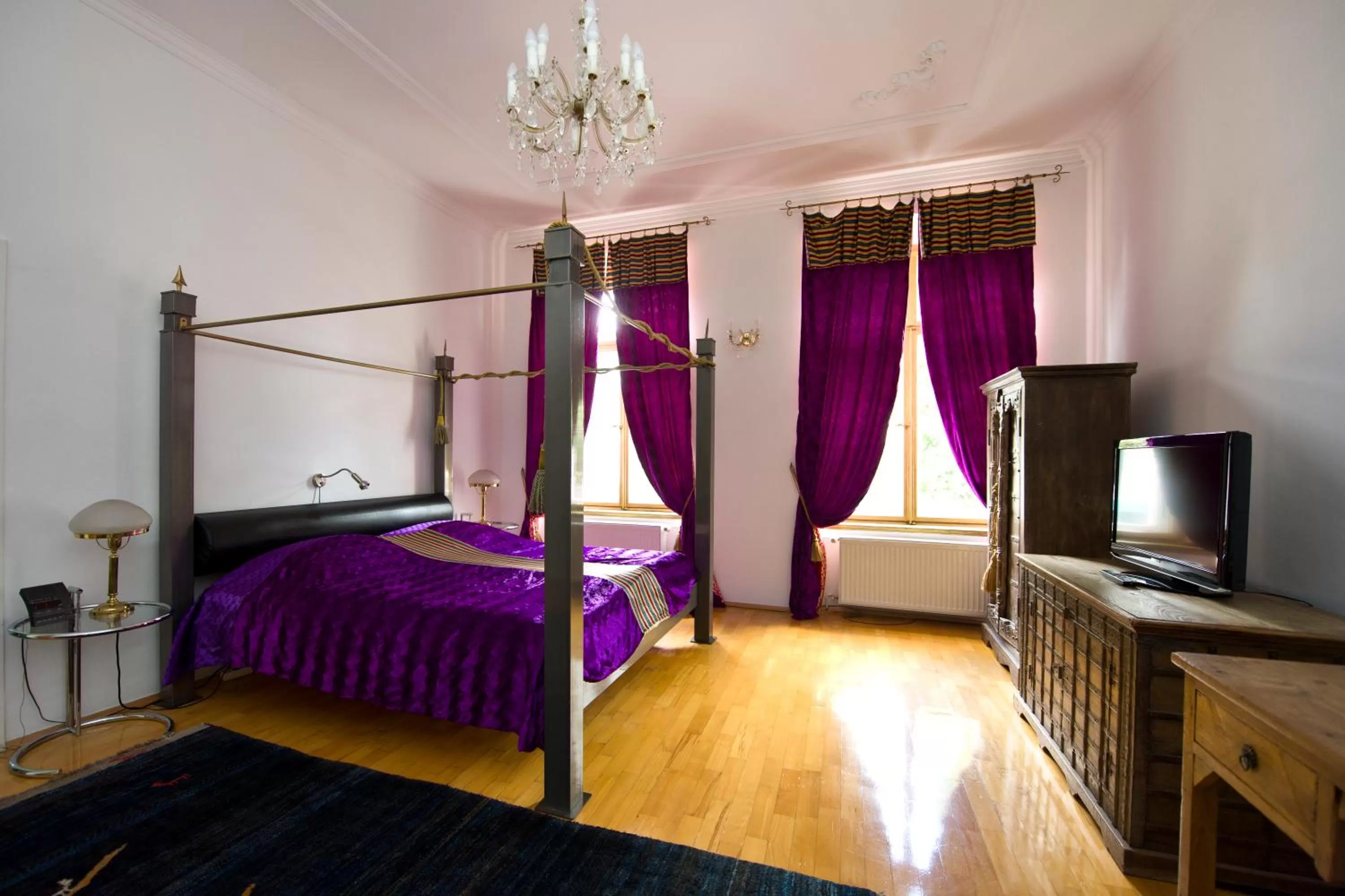 Photo of the whole room, Bed in Bon-Apart