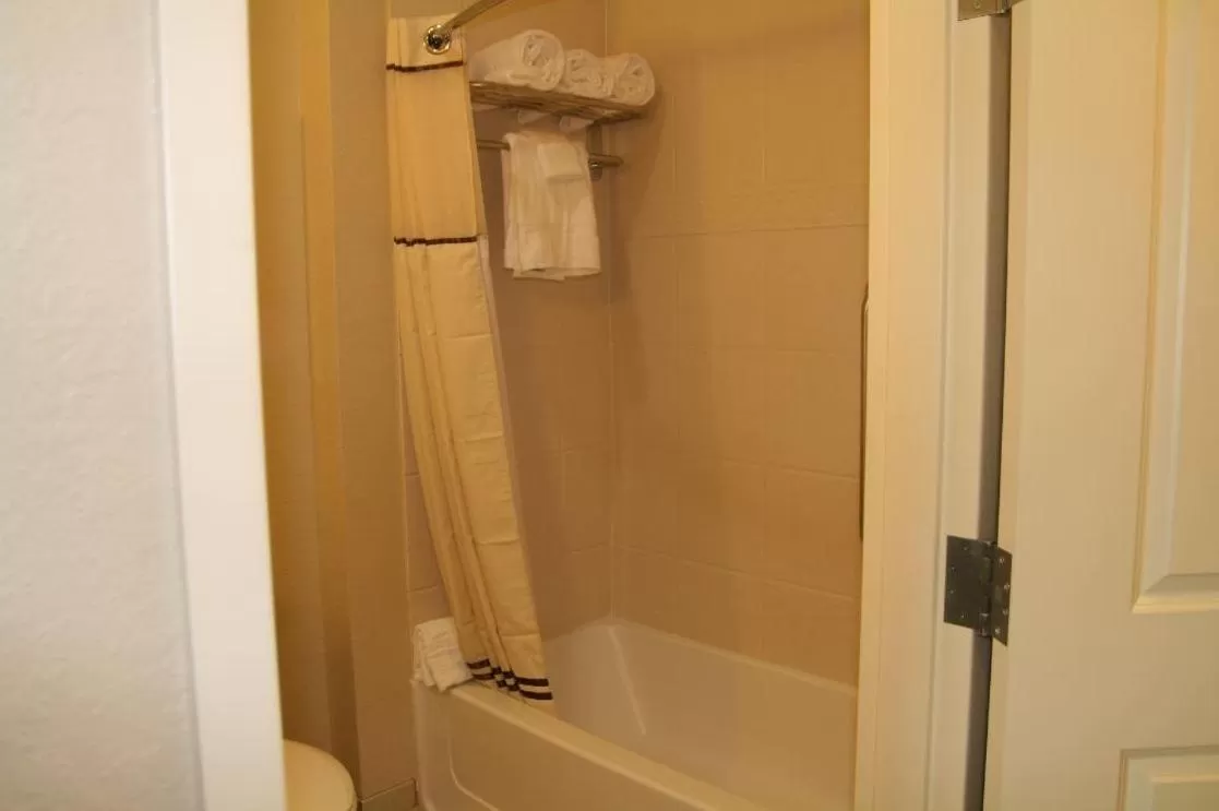 Bathroom in Comfort Inn & Suites Beeville