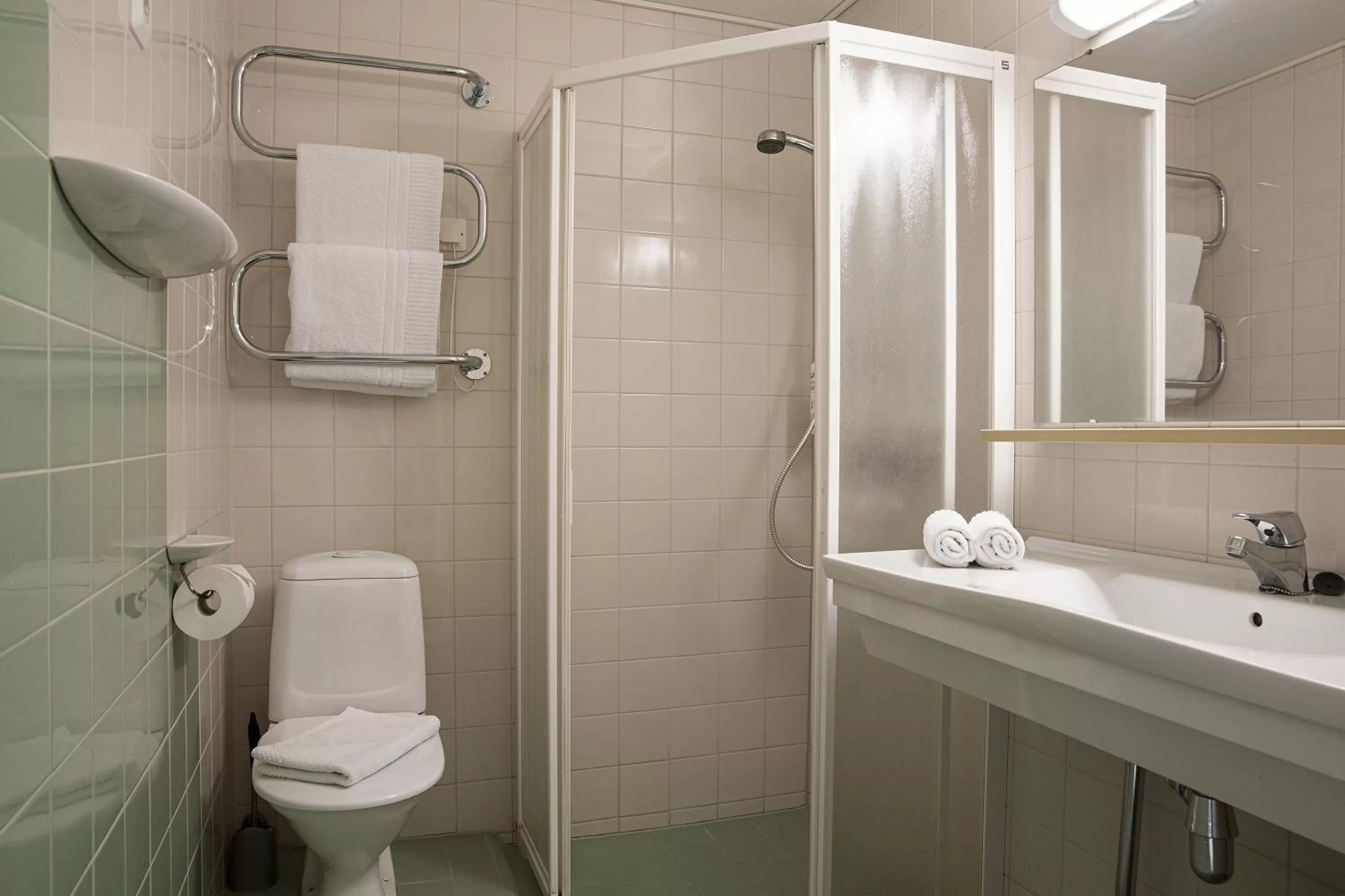 Shower, Bathroom in Sahanlahti Resort