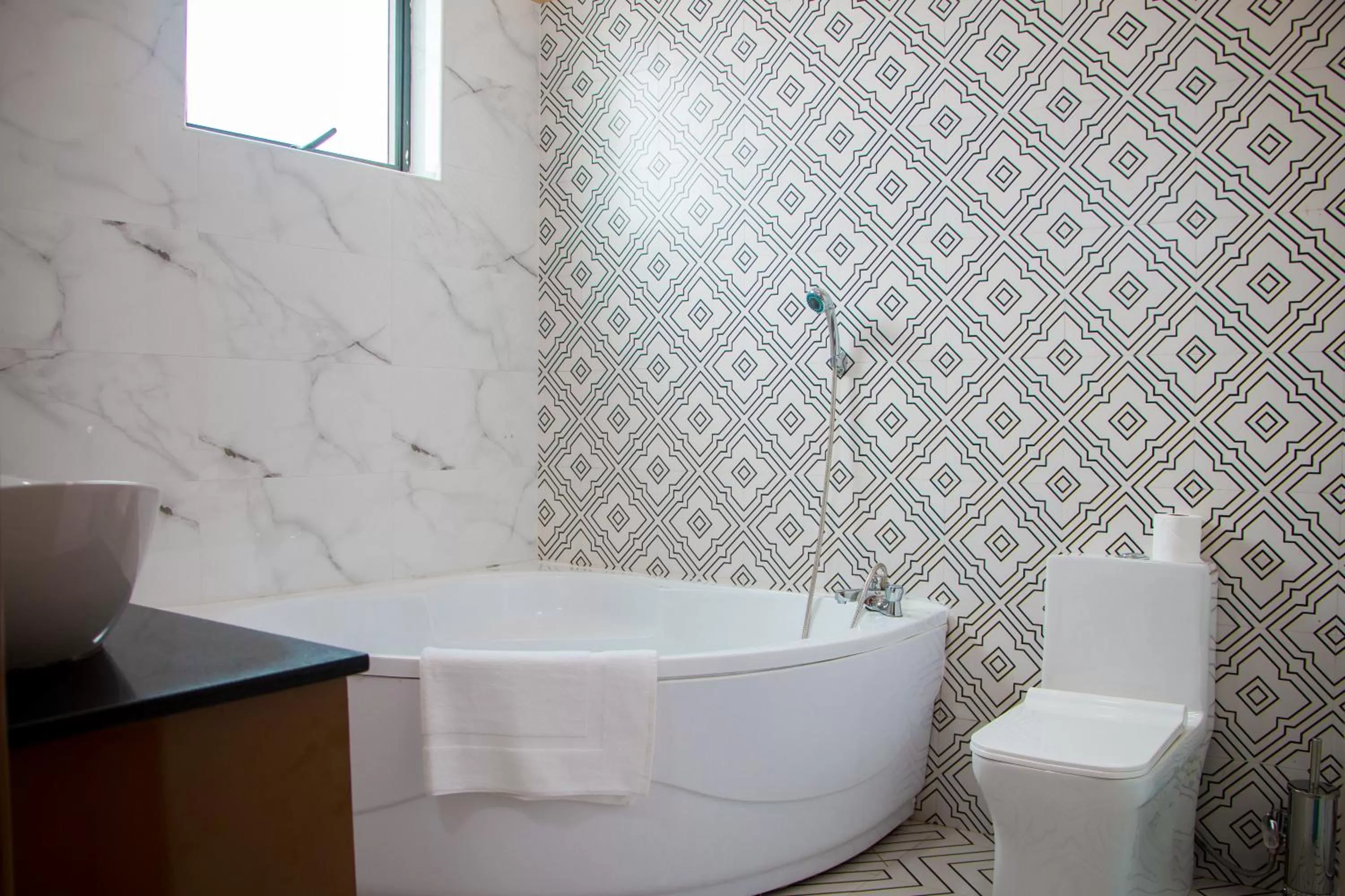 Bathroom in Hotel Horizon Entebbe