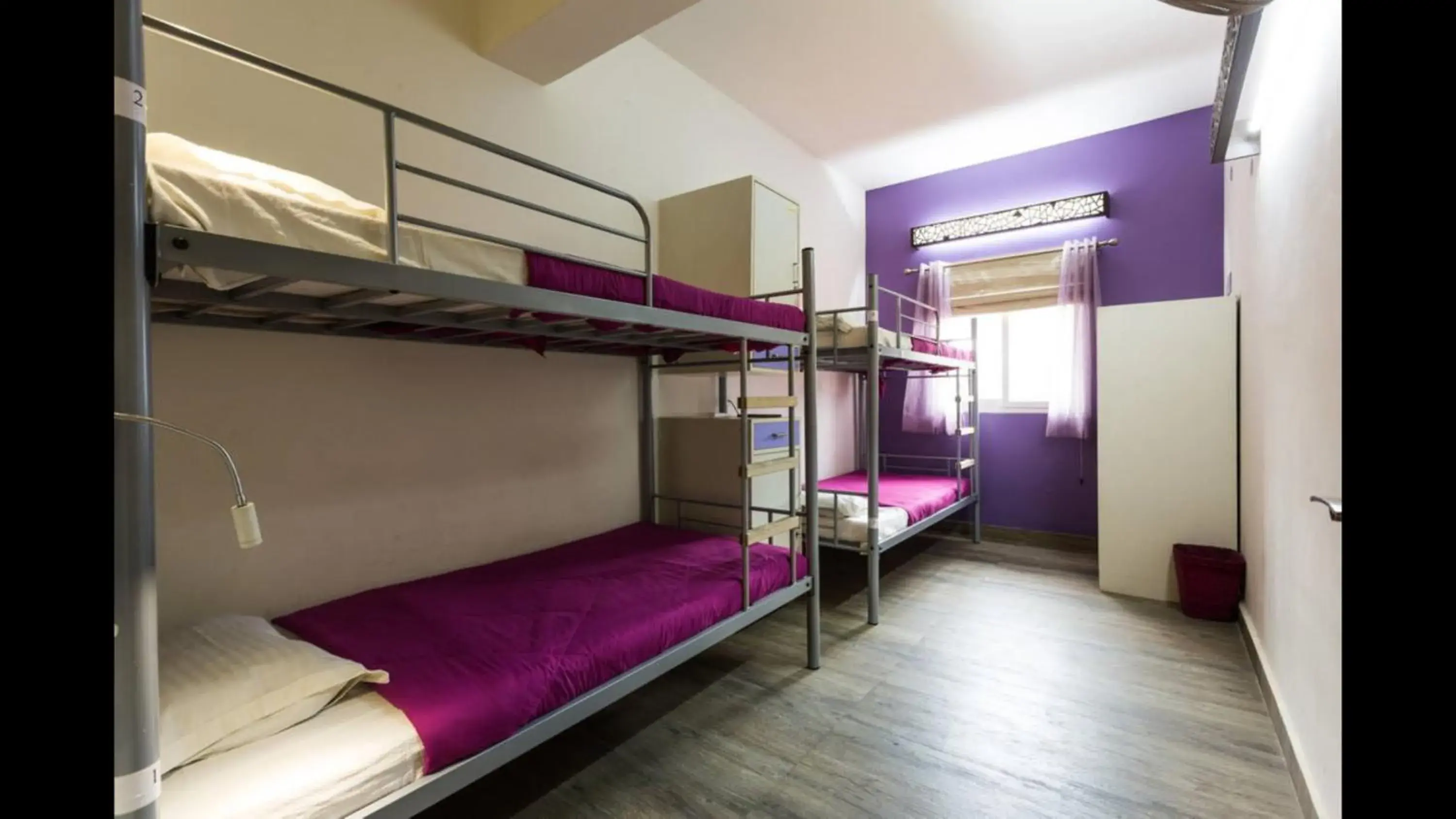 Bed in 4-Bed Mixed Dormitory Room in Joey's Hostel Delhi - 20 mins from Railway Station Bed in 4-Bed Mixed Dormitory Room in Joey's Hostel Delhi - 20 mins from Railway Station