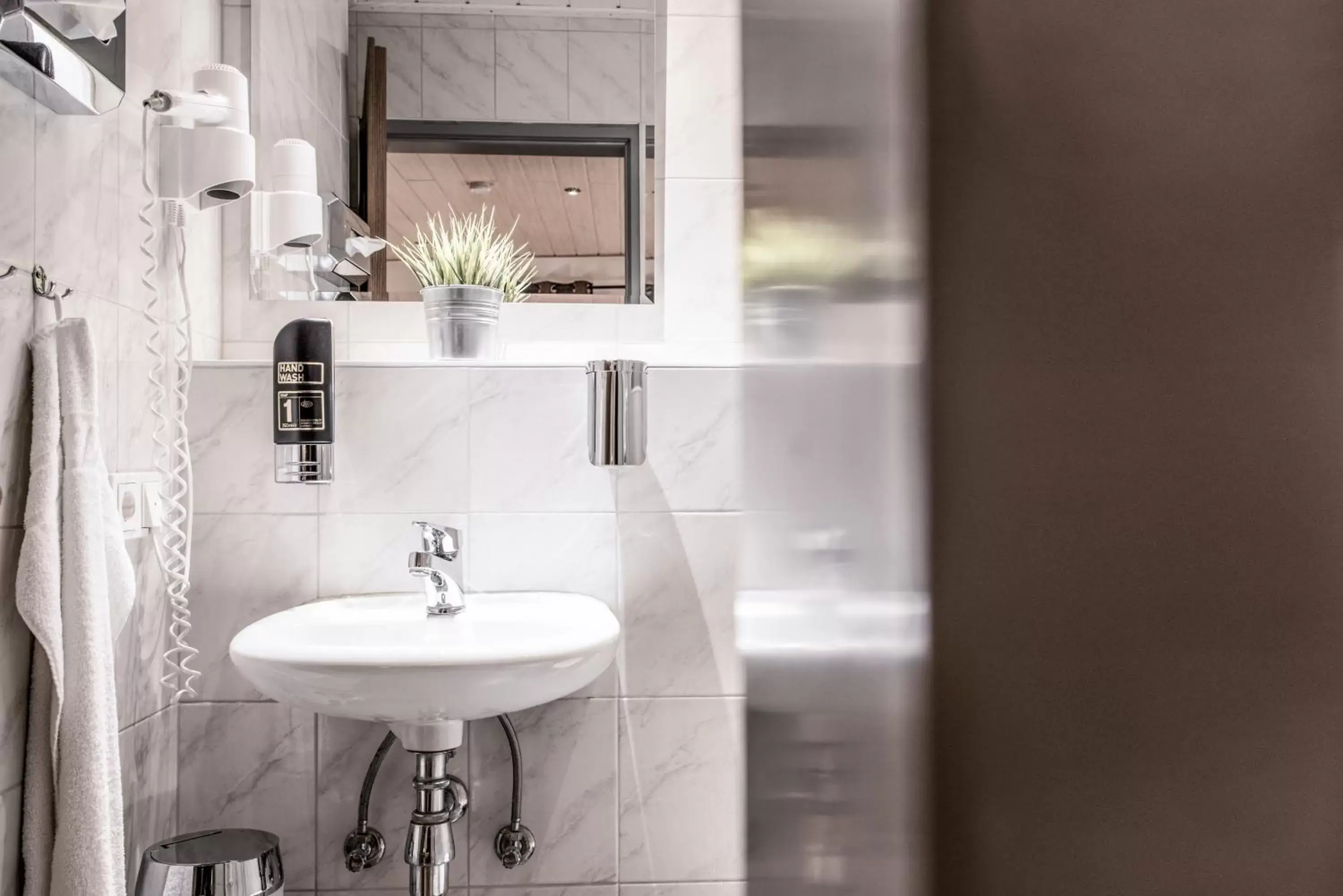 Triple Room in Hotel Ehranger Hof Triple Room in Hotel Ehranger Hof