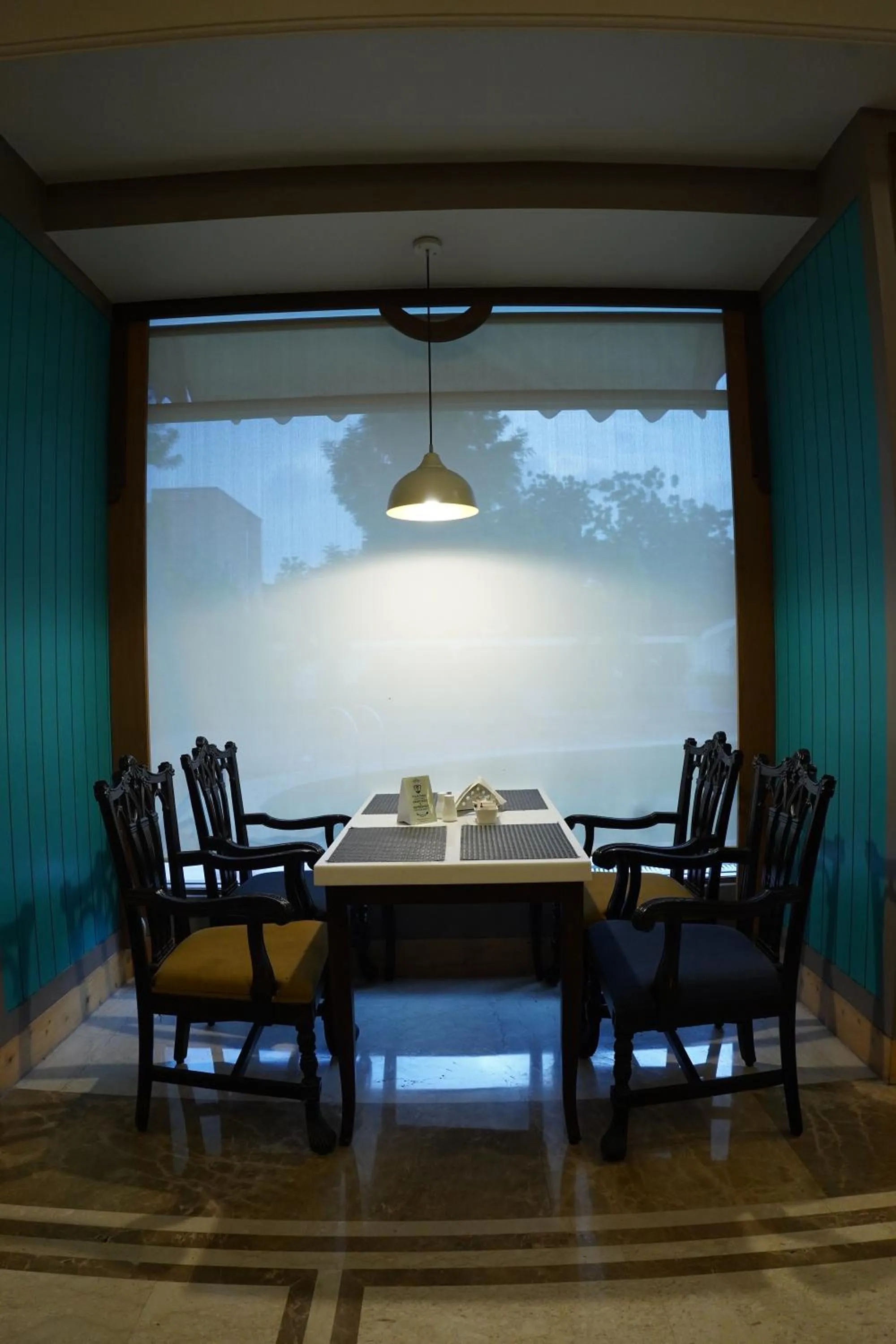 Dining area in Park Plaza Jodhpur