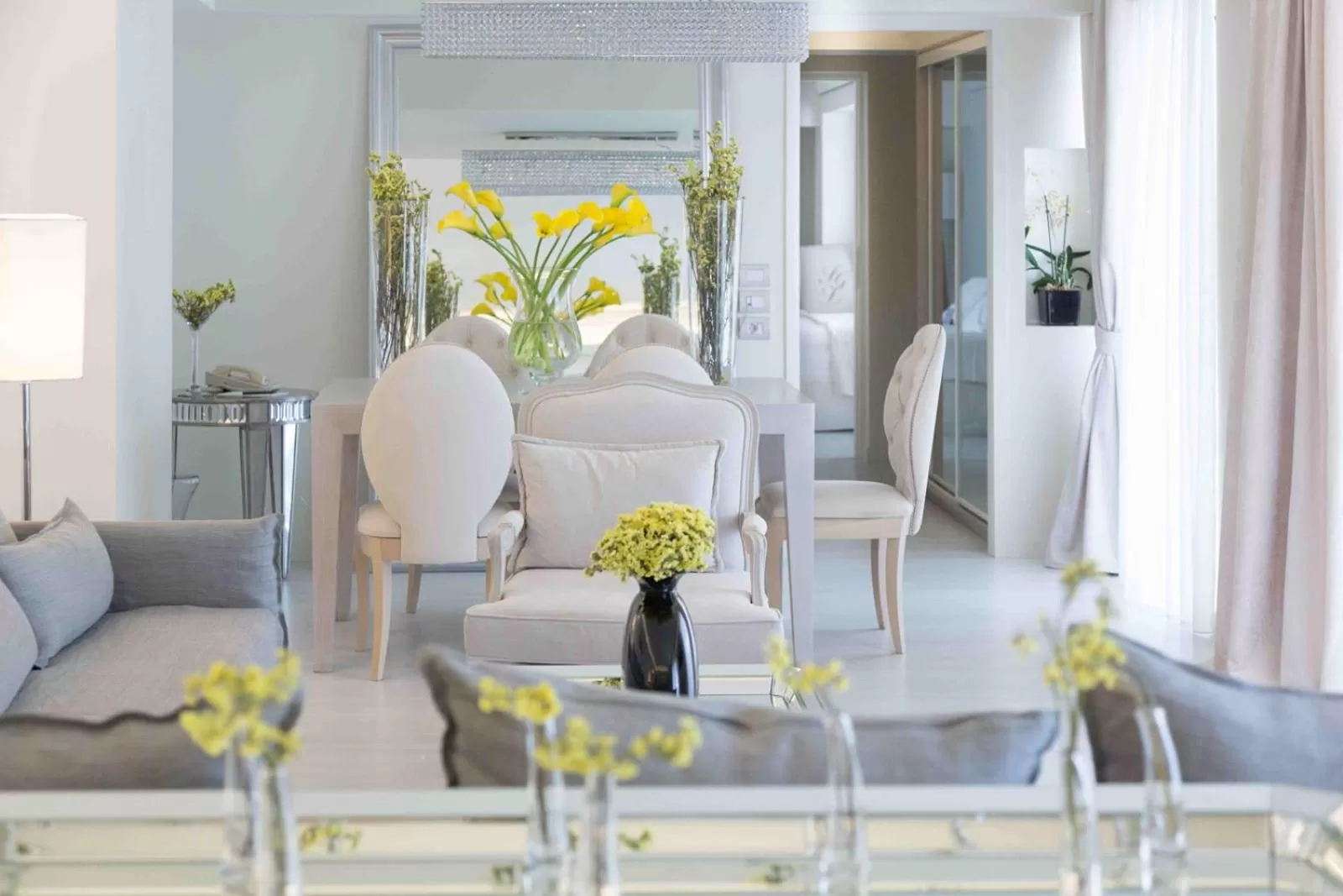 Living room in St George Lycabettus Lifestyle Hotel