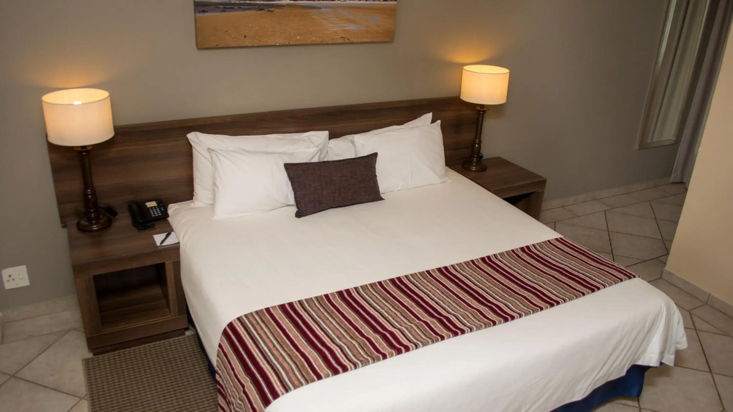 Executive Room with King Bed in Premier Hotel The Richards Executive Room with King Bed in Premier Hotel The Richards