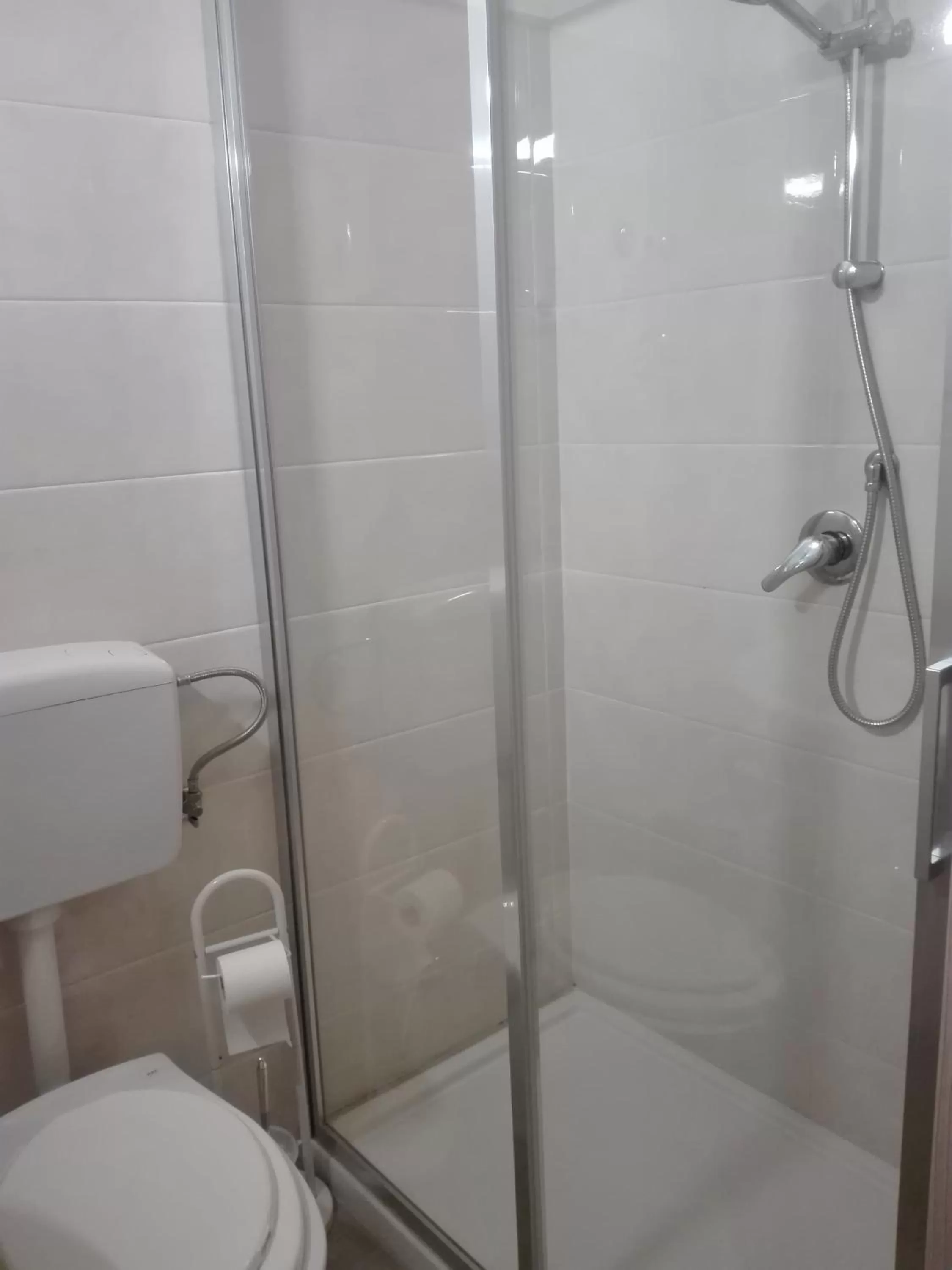 Shower in 3 A b&b