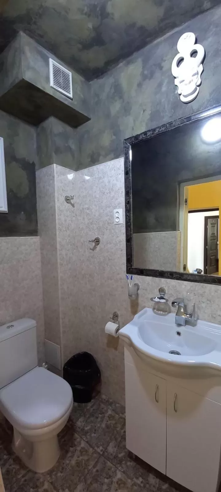 Bathroom in ApartHotel in Alaverdi