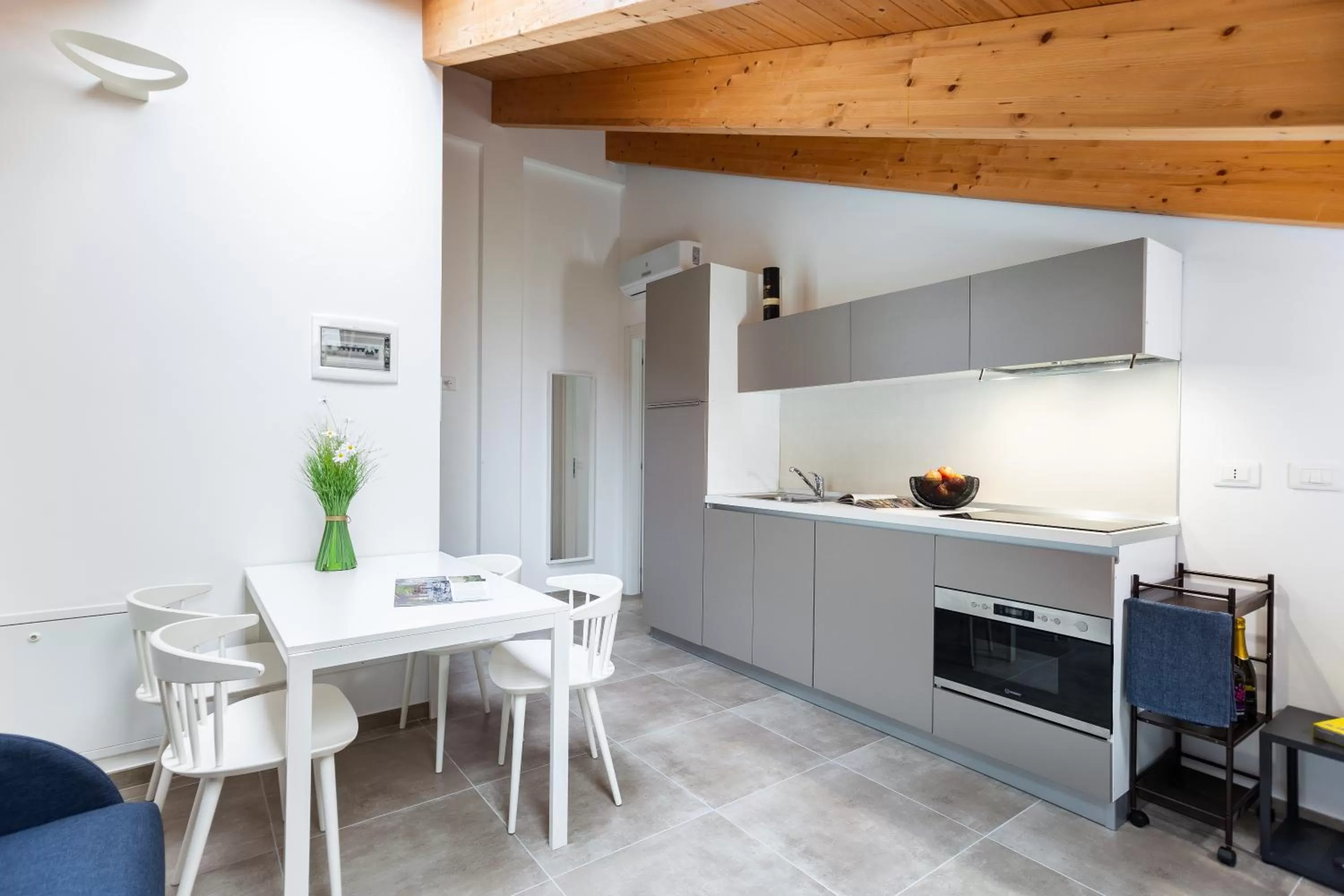Kitchen or kitchenette in Aurum Aparthotels Pianell 10