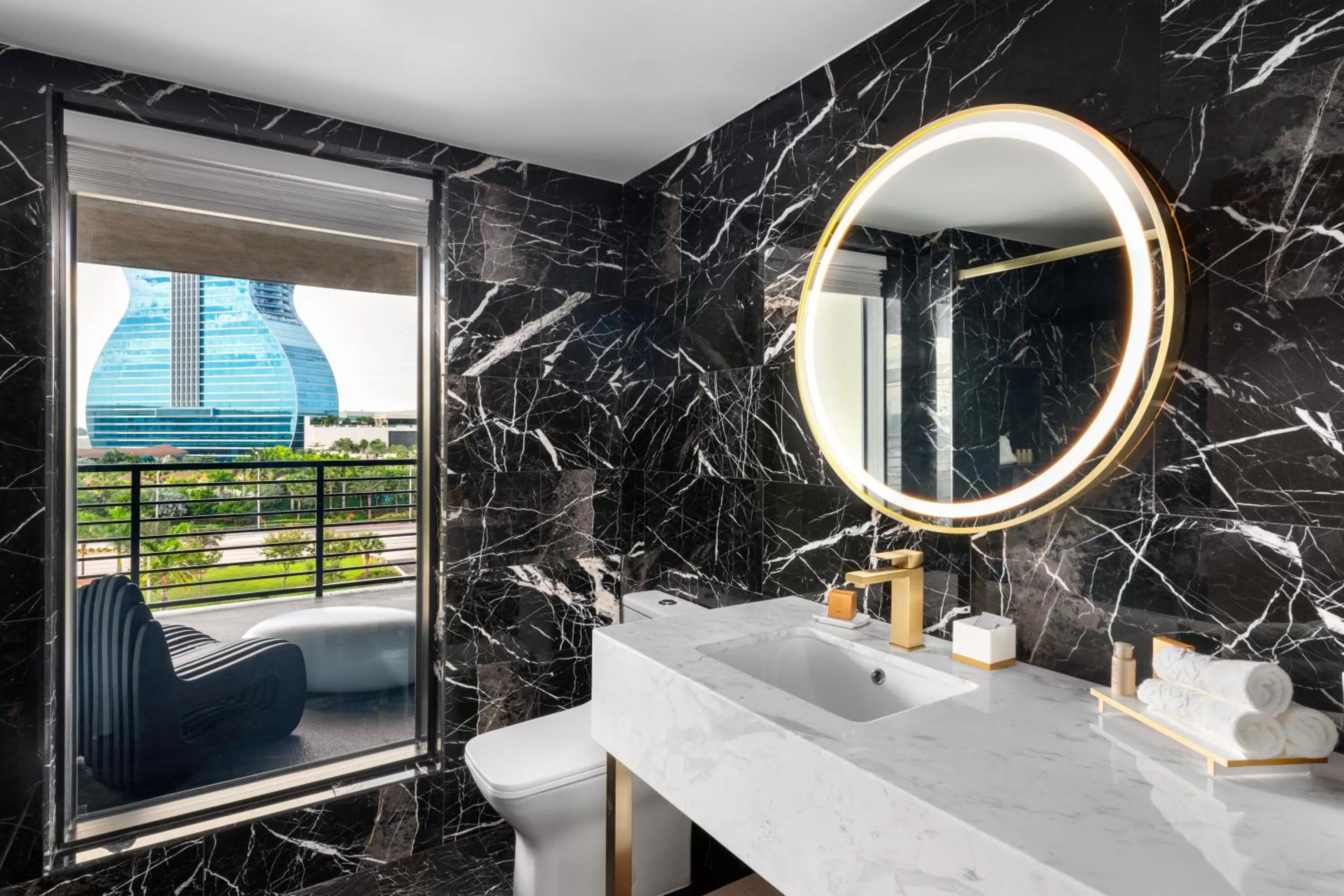 Bathroom in Dolce by Wyndham Hollywood