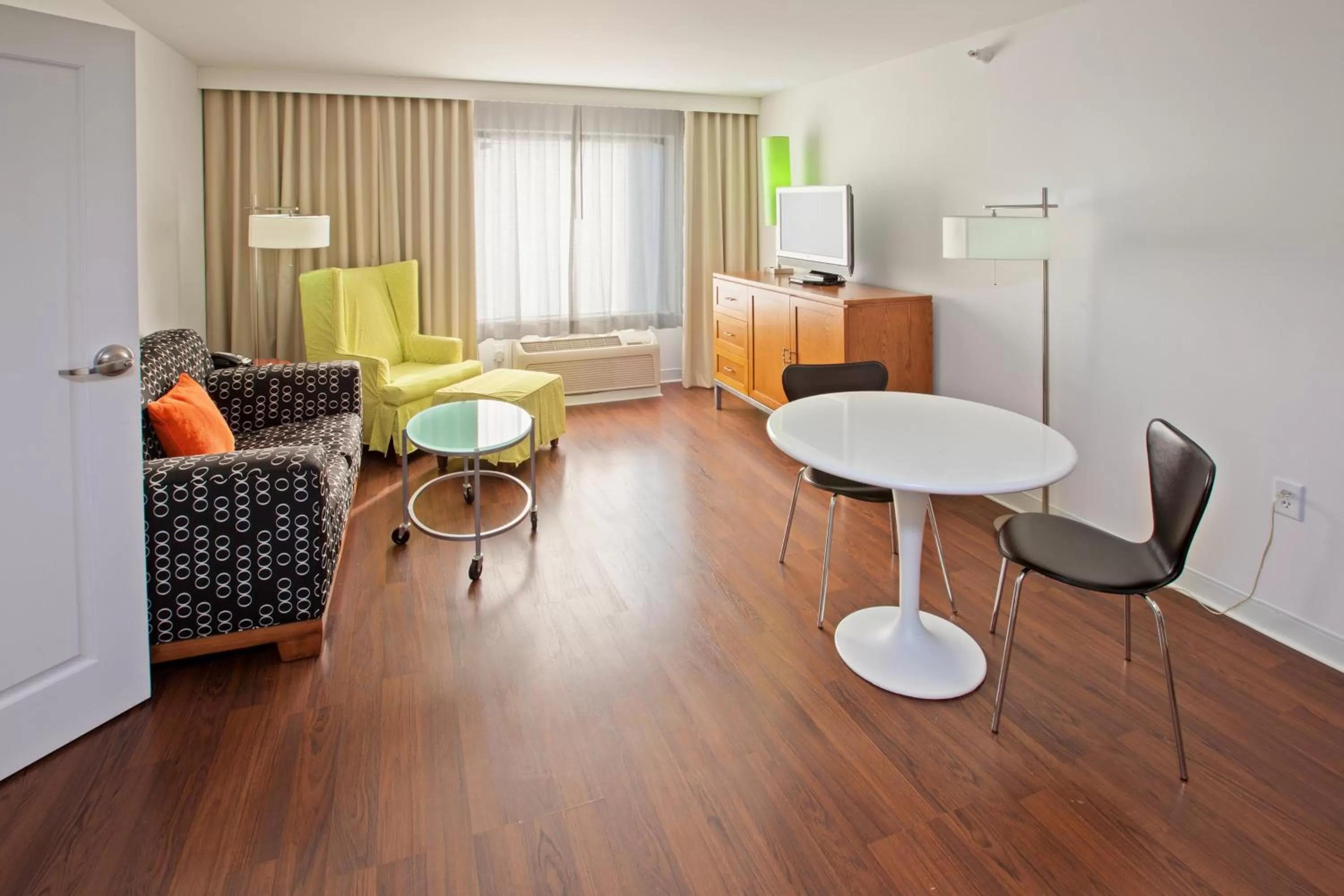 Bedroom in Holiday Inn Express Indianapolis - Fishers by IHG