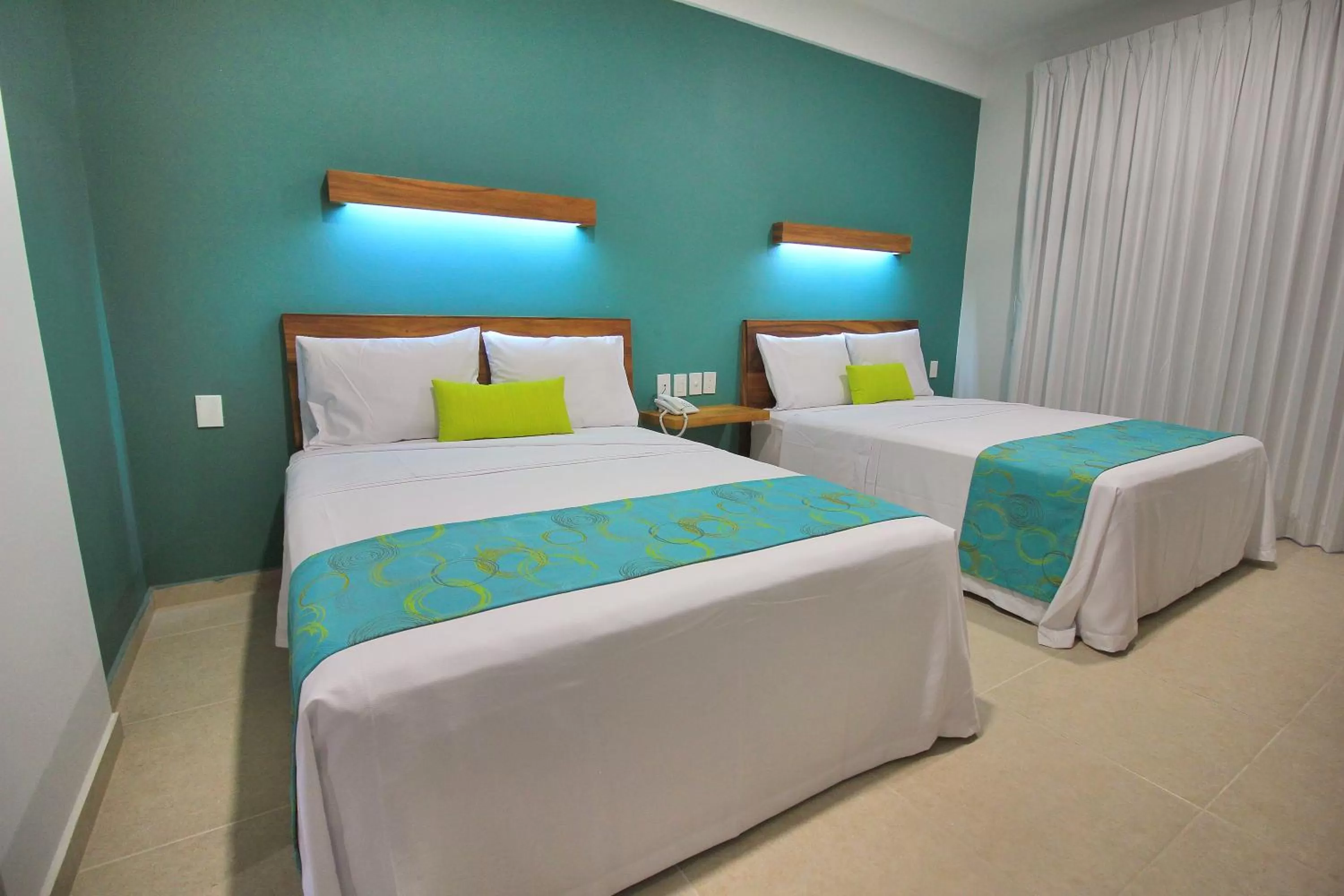 Bed in Punta Zicatela Hotel - Adults Only