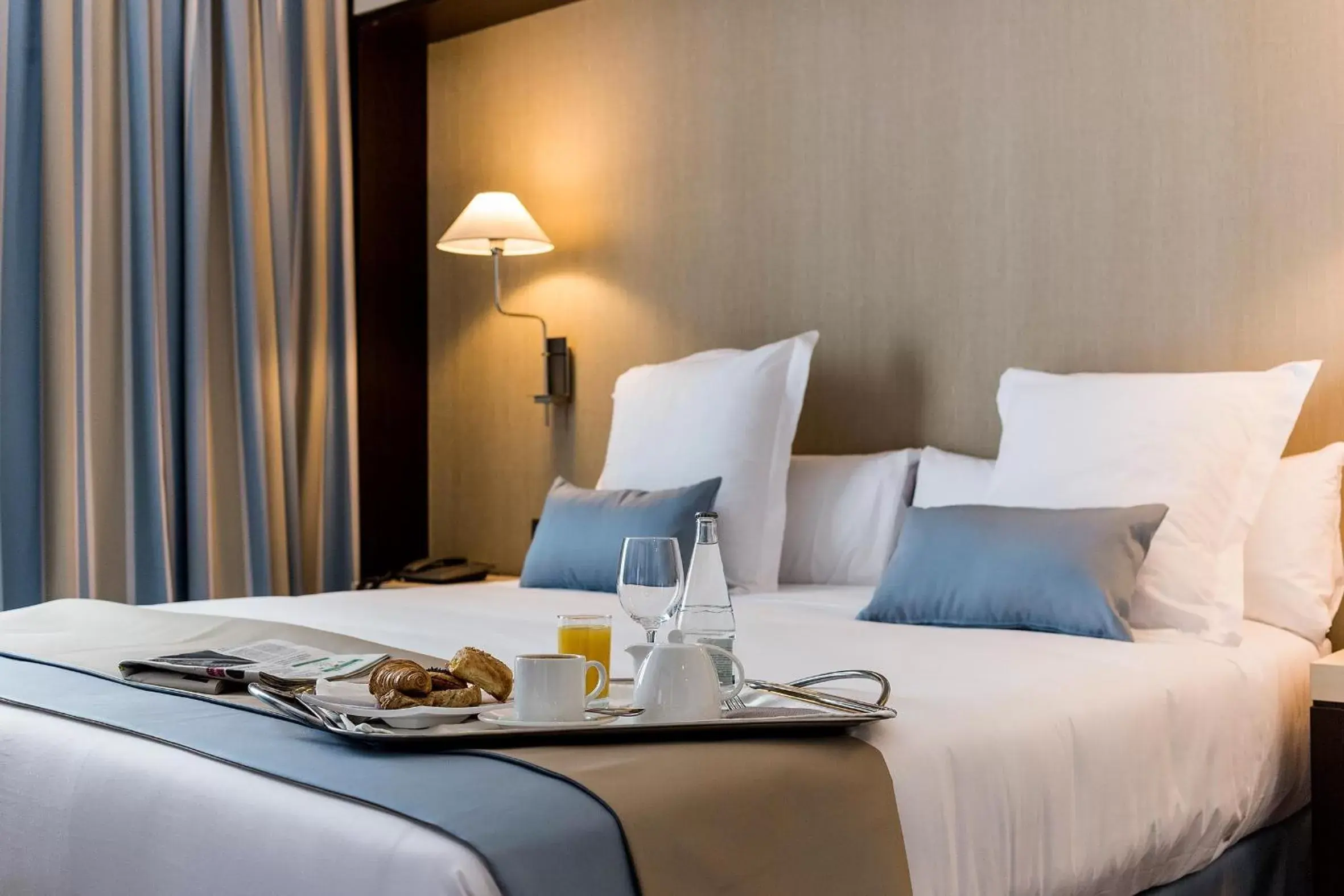 Double Room in LCB Hotel Fuenlabrada Double Room in LCB Hotel Fuenlabrada