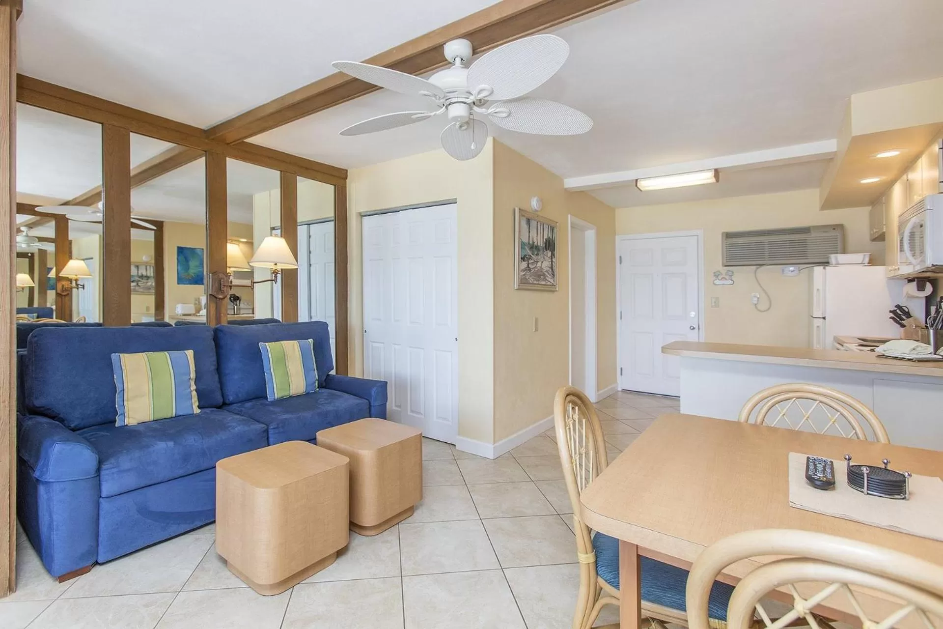 Living room in Sea Club IV Resort