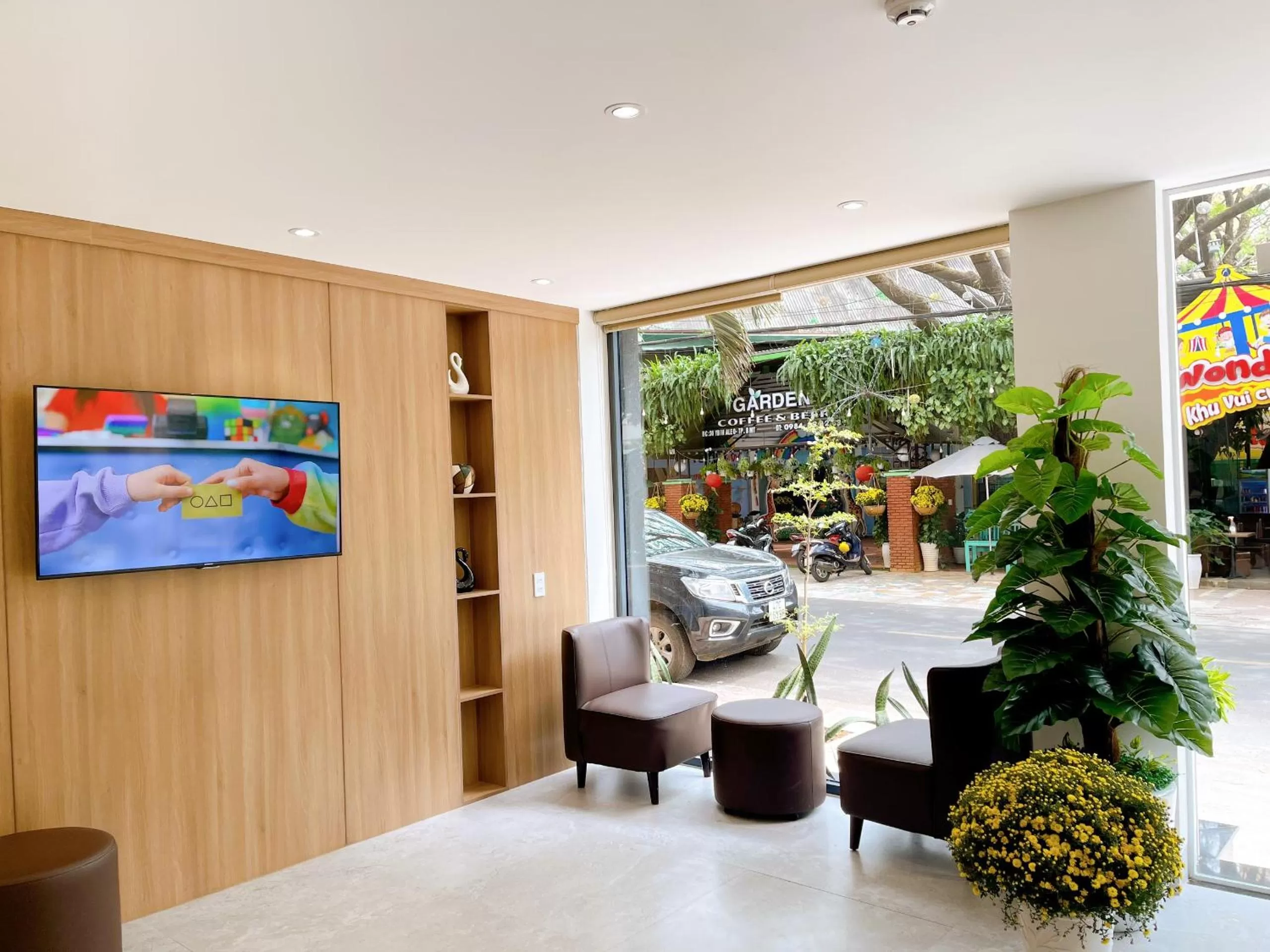 Thanh Bình Hotel - 47 Y Bih - BMT