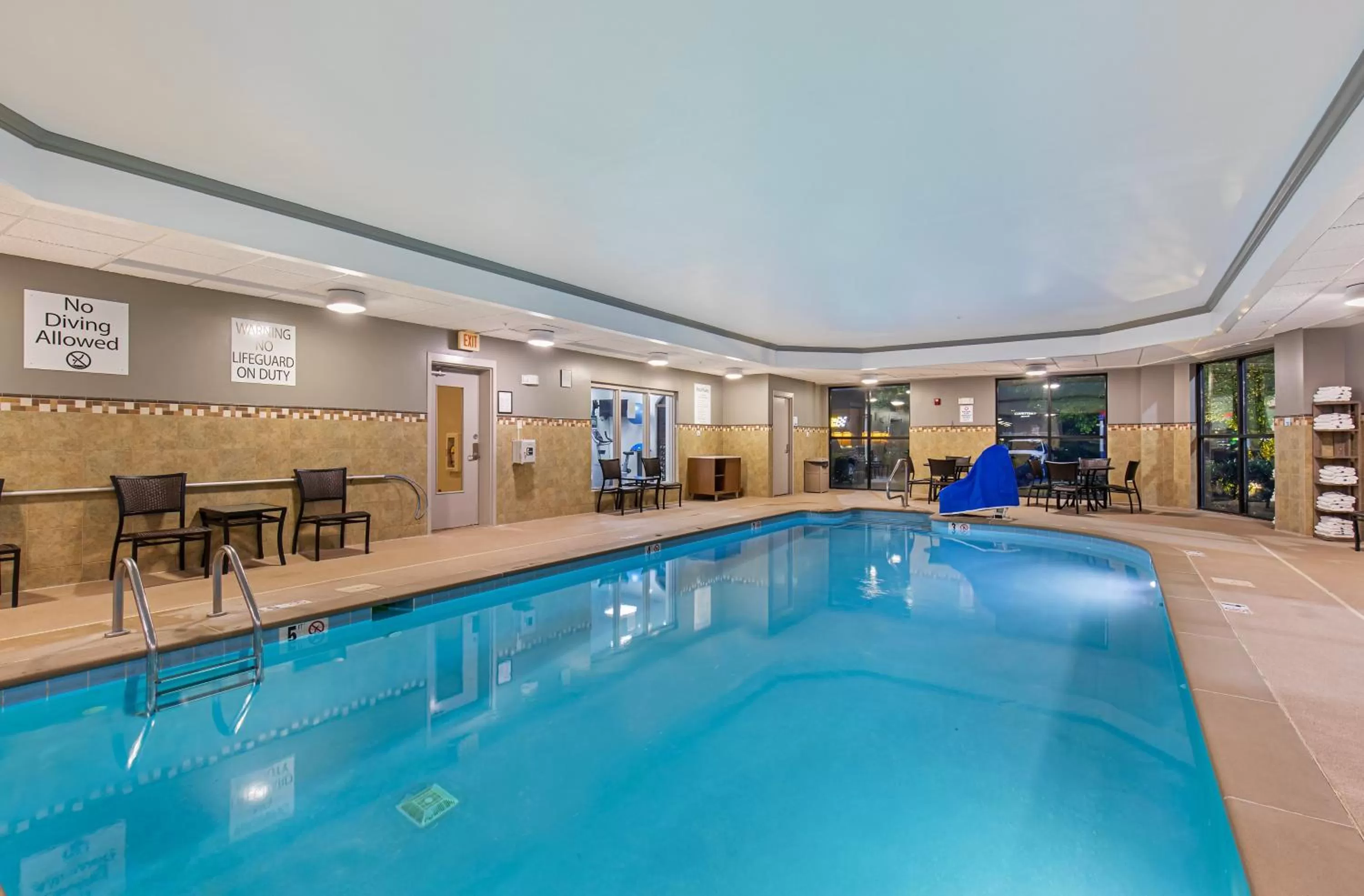 Swimming pool in Holiday Inn Express Hotel & Suites Mount Juliet - Nashville Area by IHG