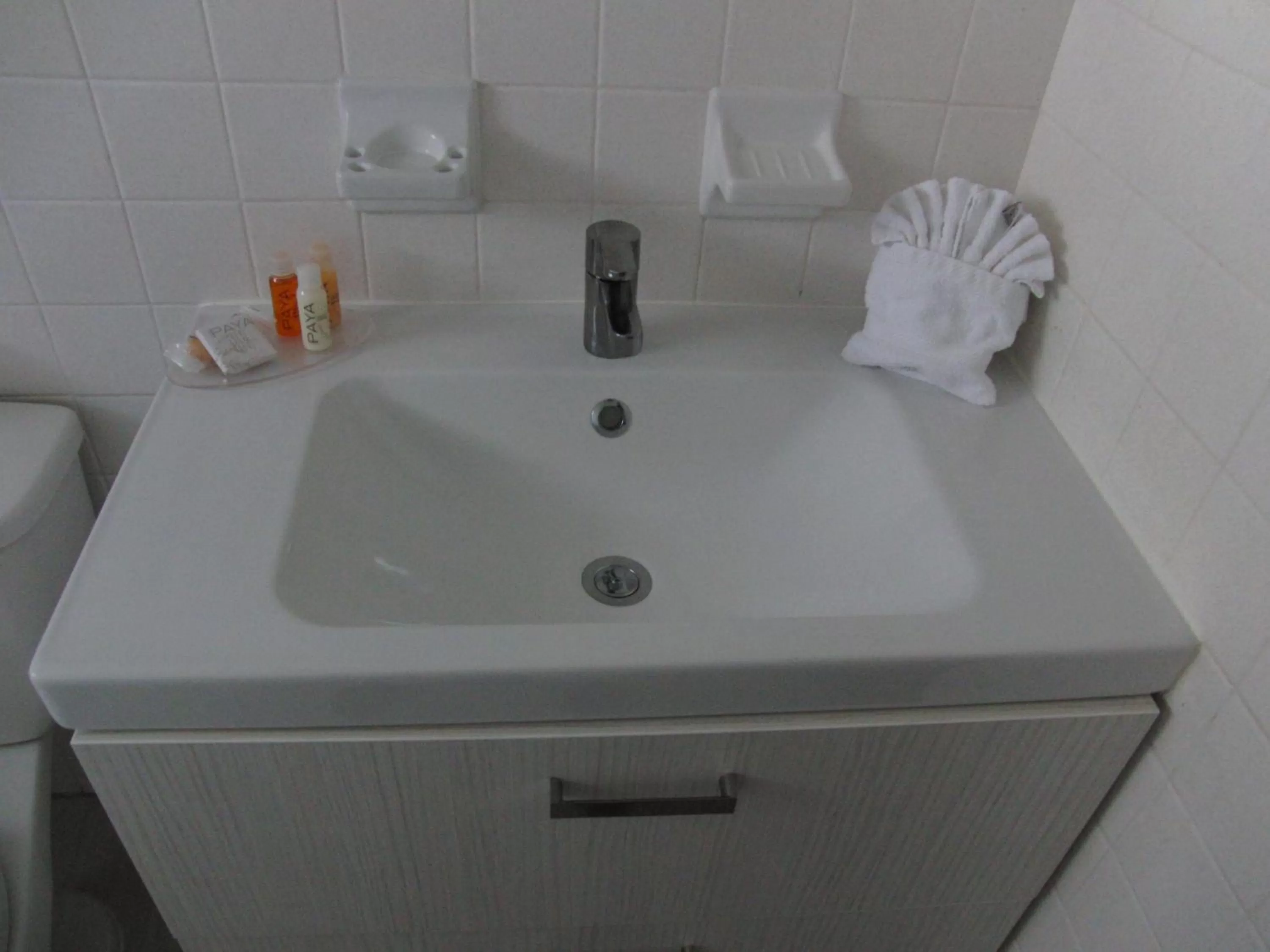 Bathroom in Regency Inn & Suites Sarasota