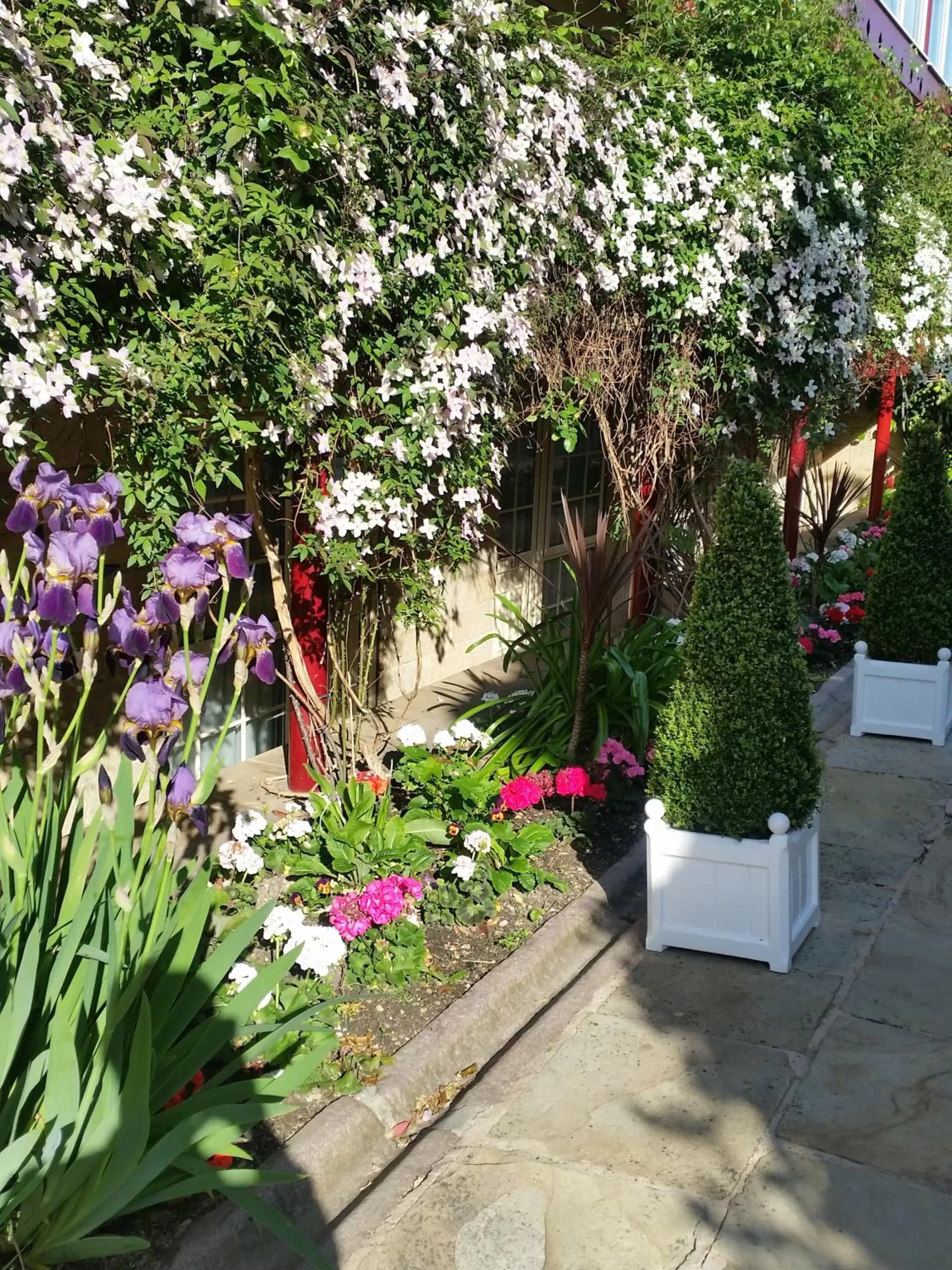 Spring in Garrison Hotel