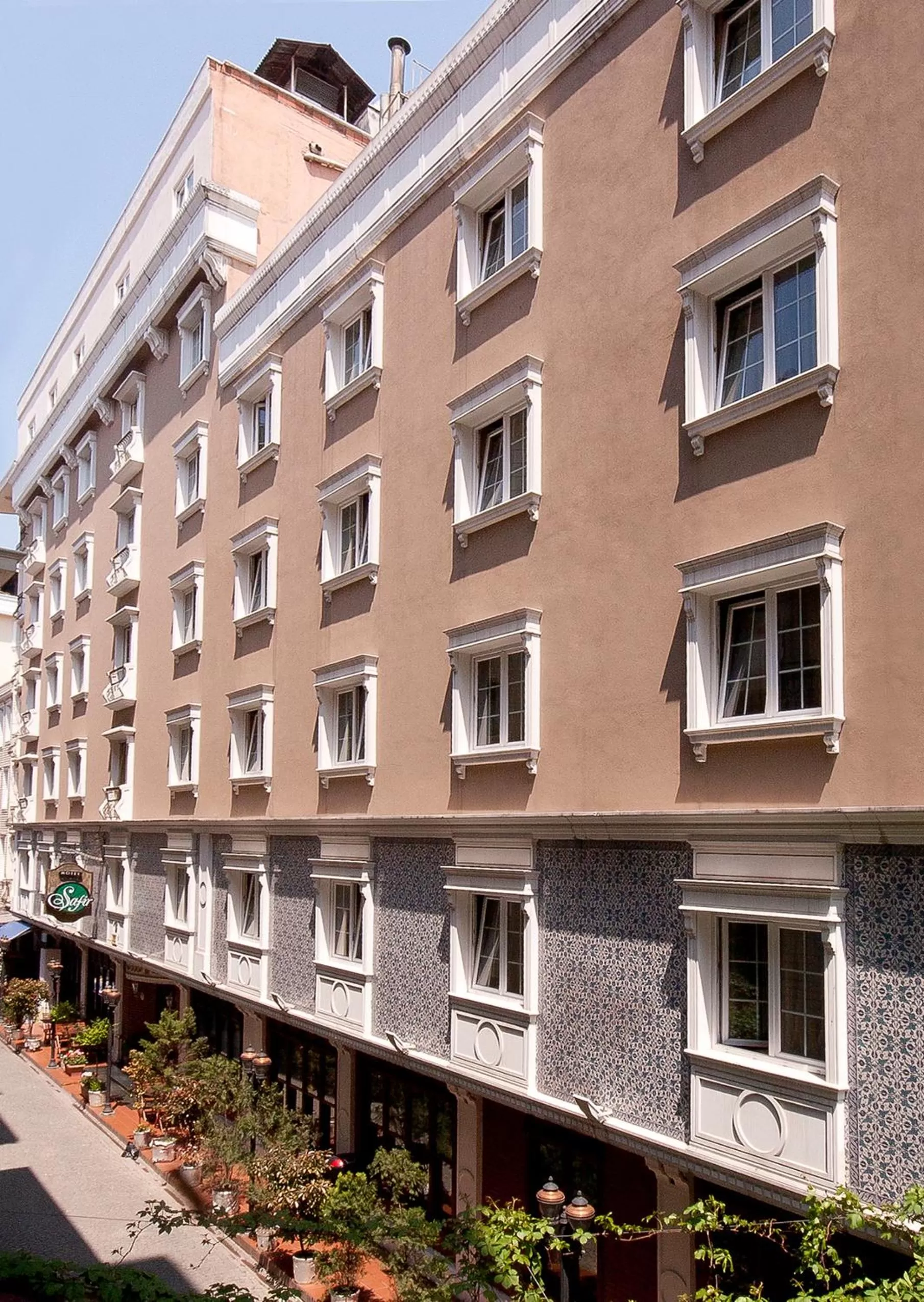 Facade/entrance in Hotel Sapphire