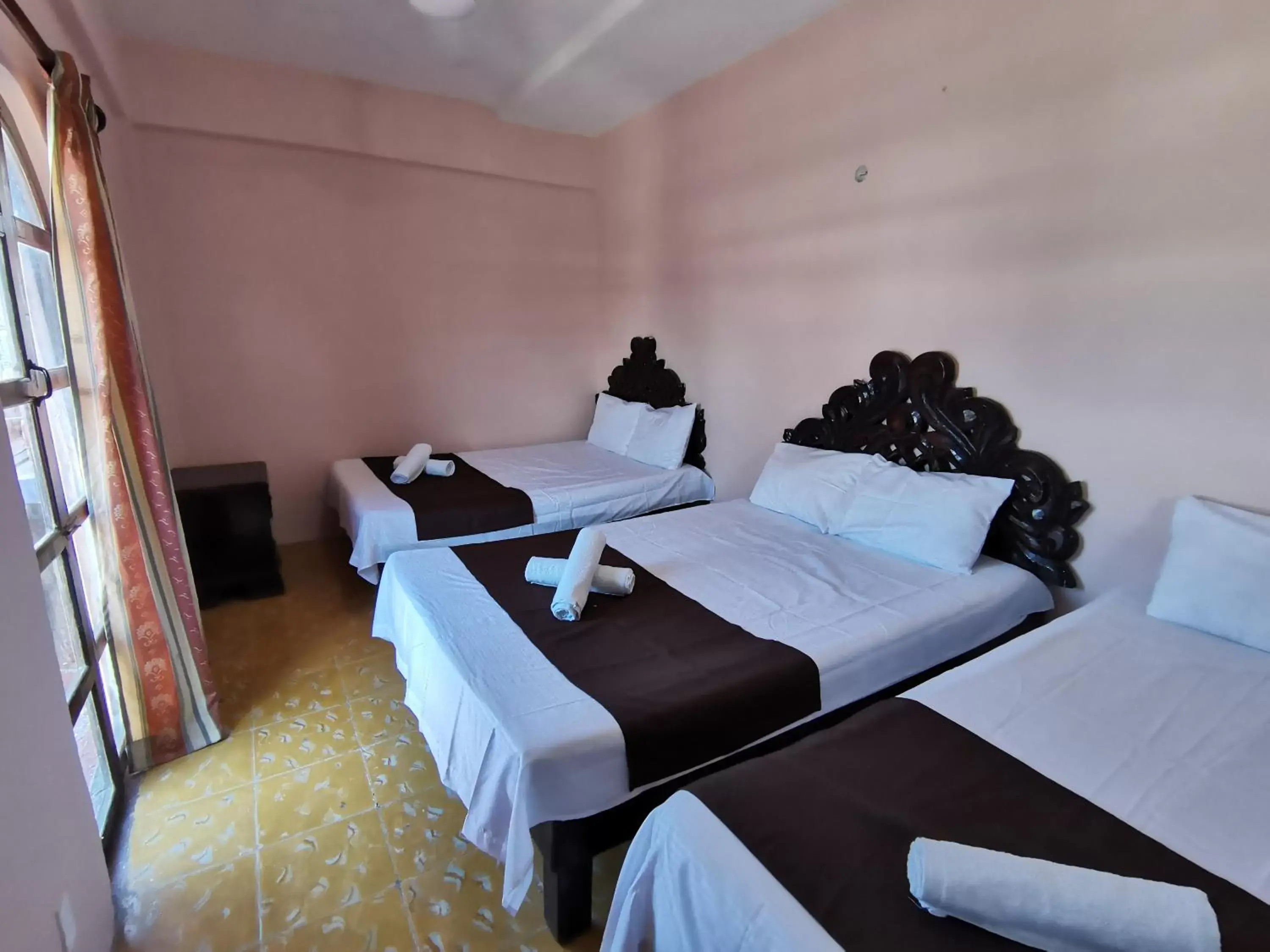 Triple Room with Balcony in Hotel Colonial San Carlos Triple Room with Balcony in Hotel Colonial San Carlos