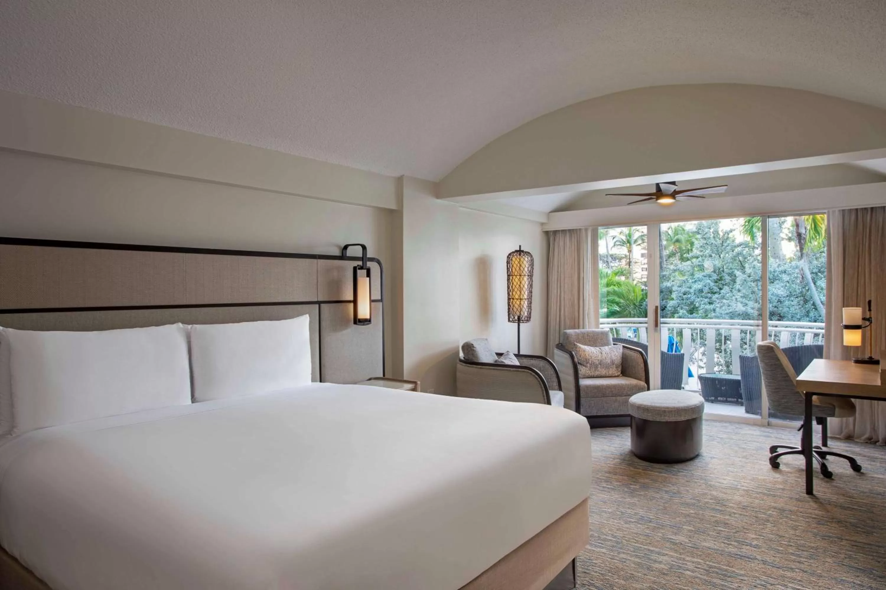 Photo of the whole room, Bed in The Royal Sonesta San Juan