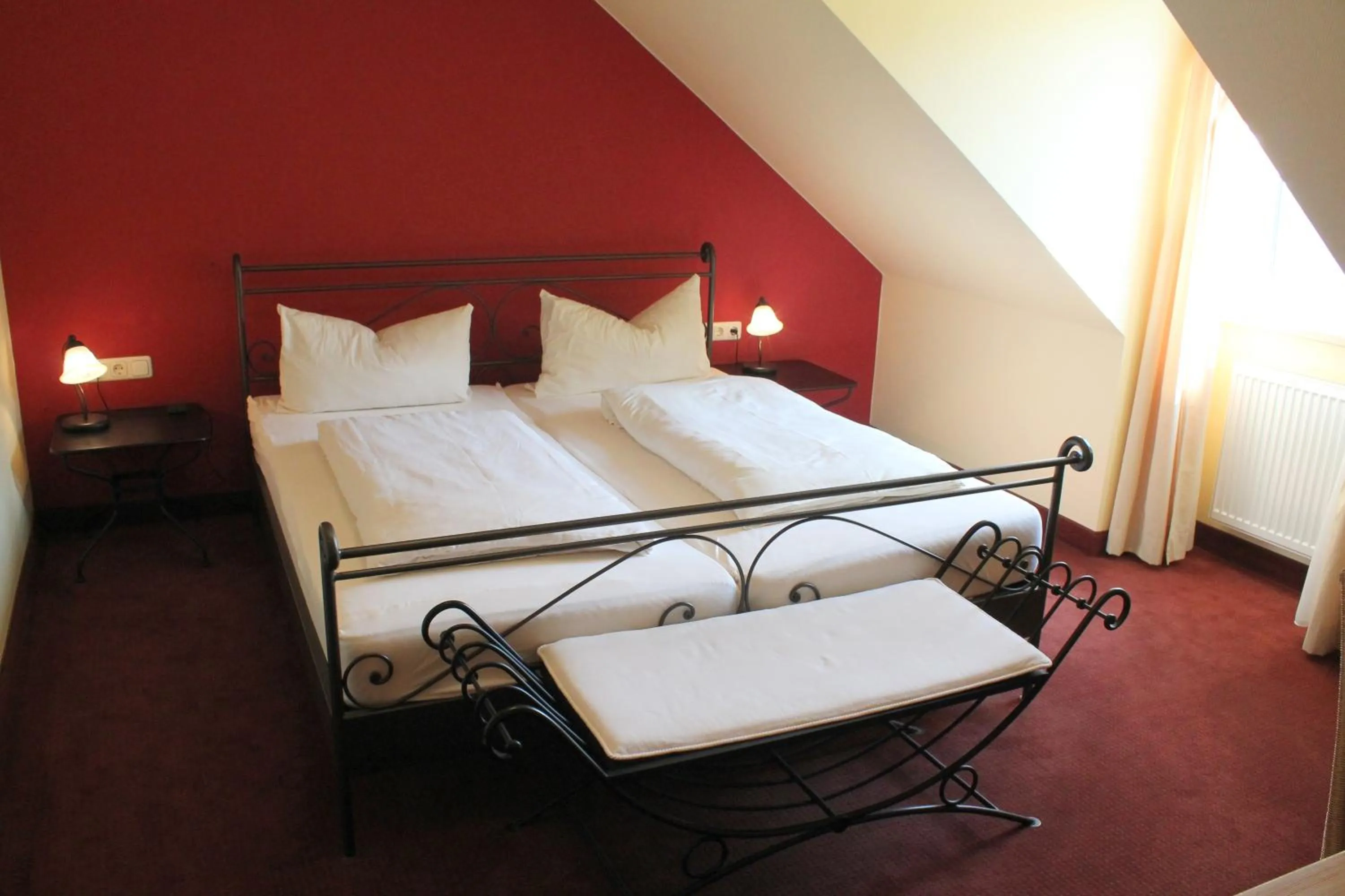 Bedroom, Bed in Hotel und Restaurant Eurohof
