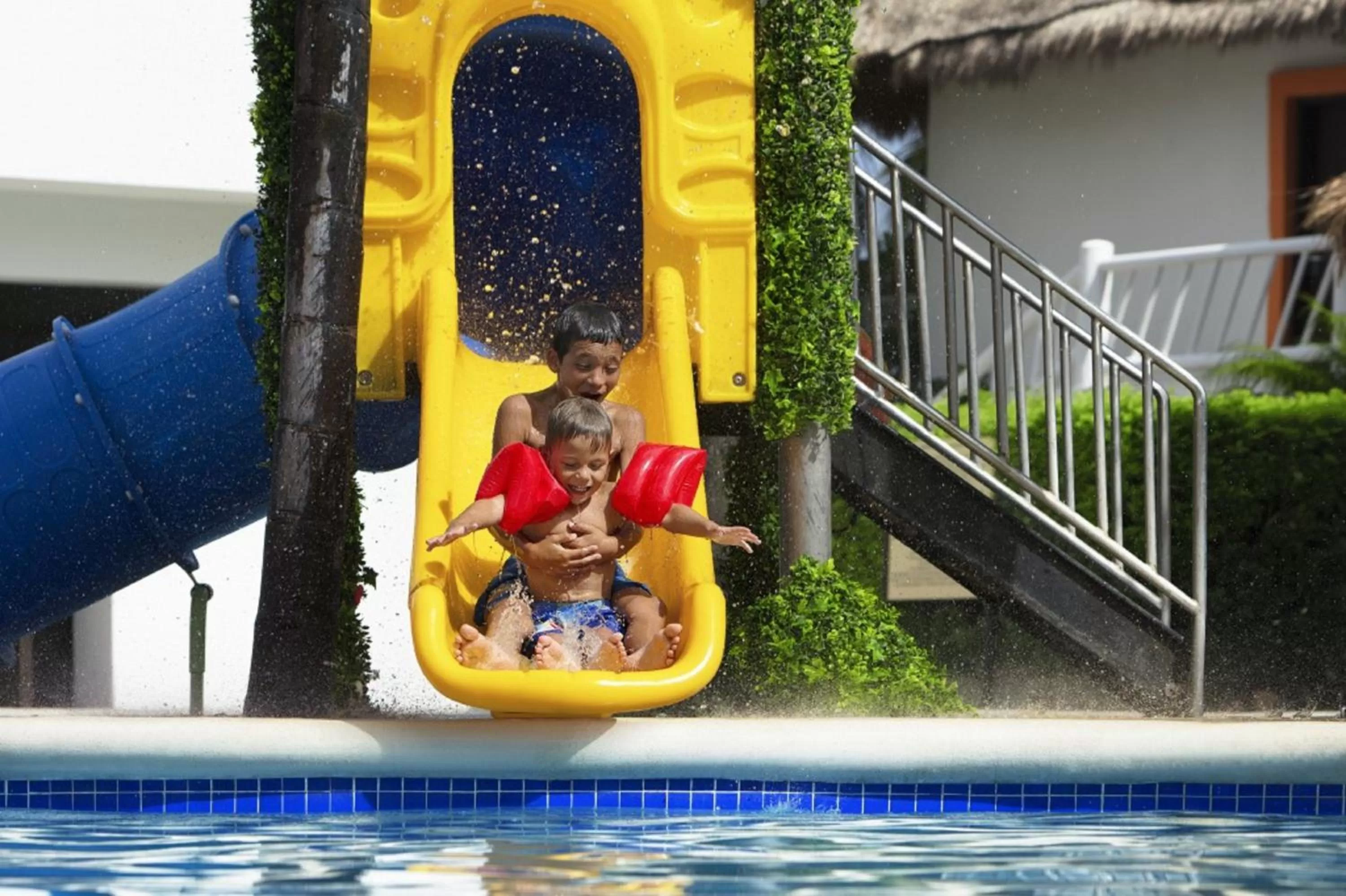 Pool view in Sunscape Sabor Cozumel