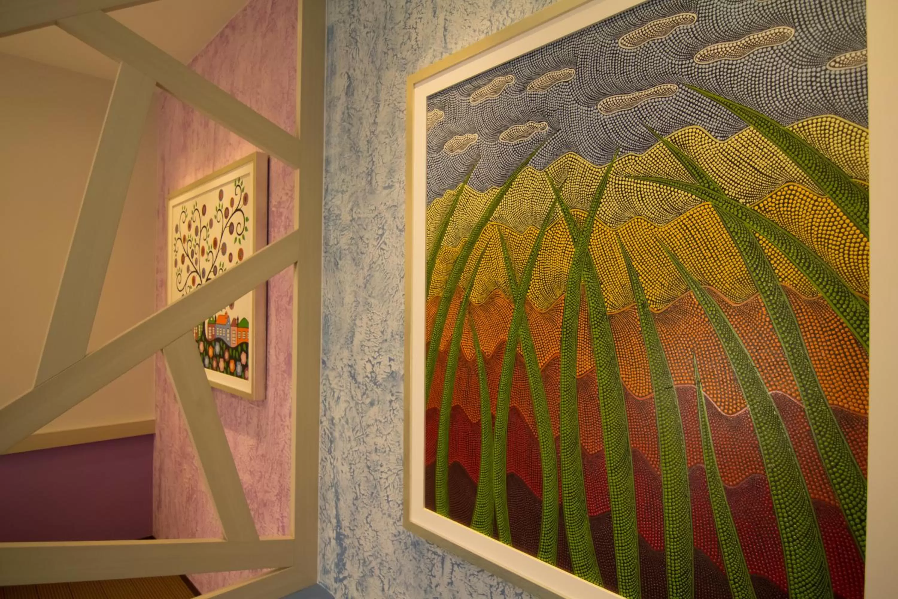 Decorative detail in Sunshine Inn Plus