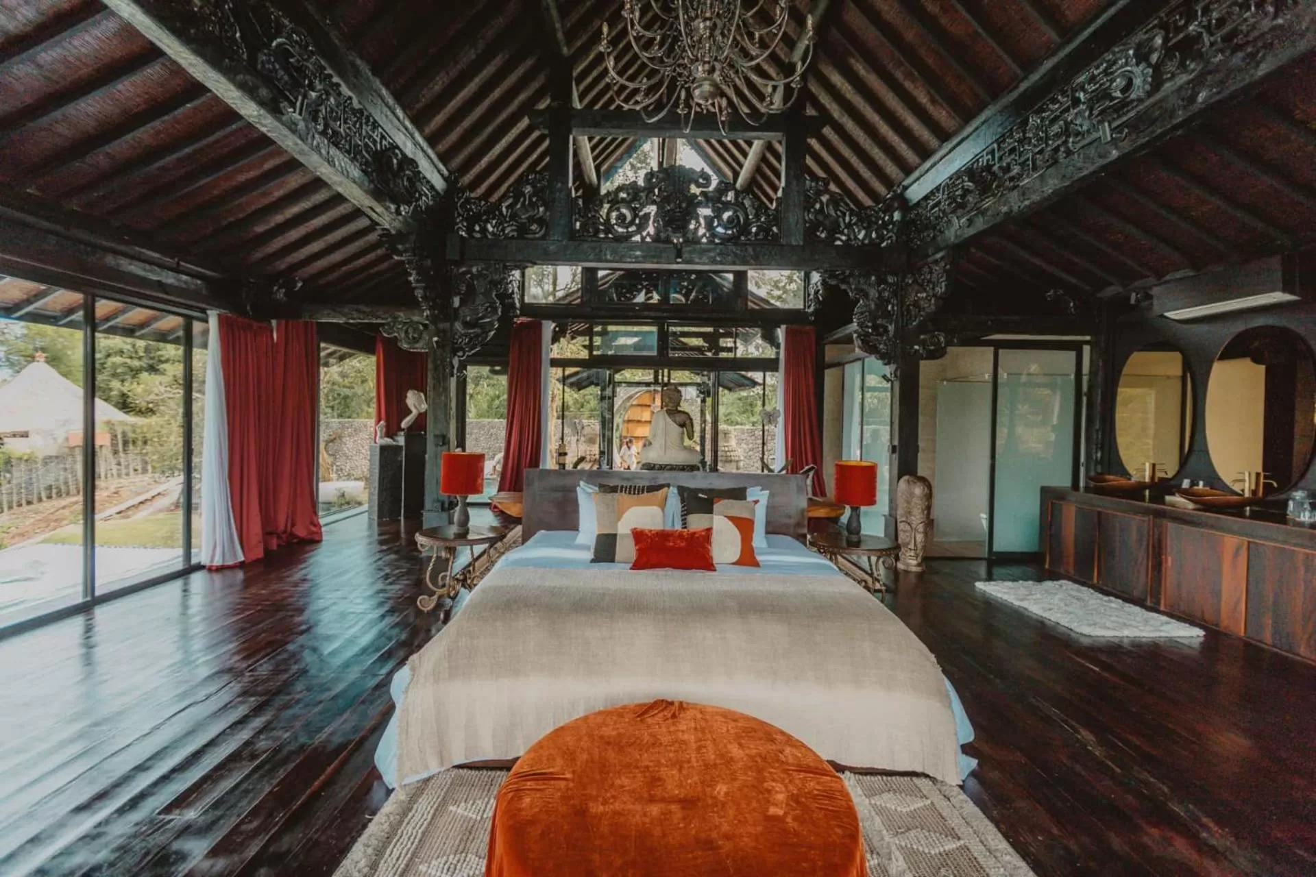 Bed in Villa Cella Bella Ubud