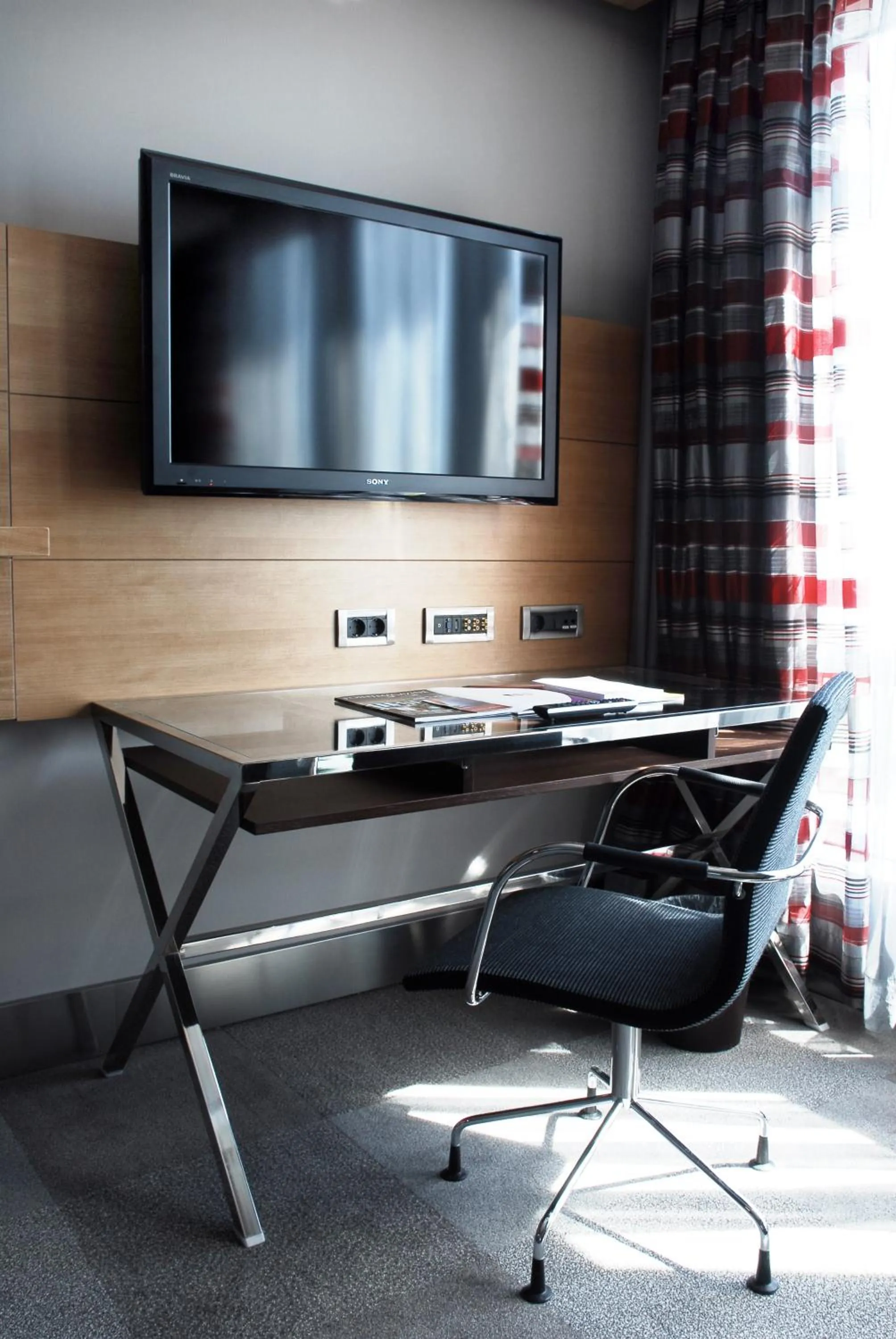 TV and multimedia in Point Hotel Barbaros