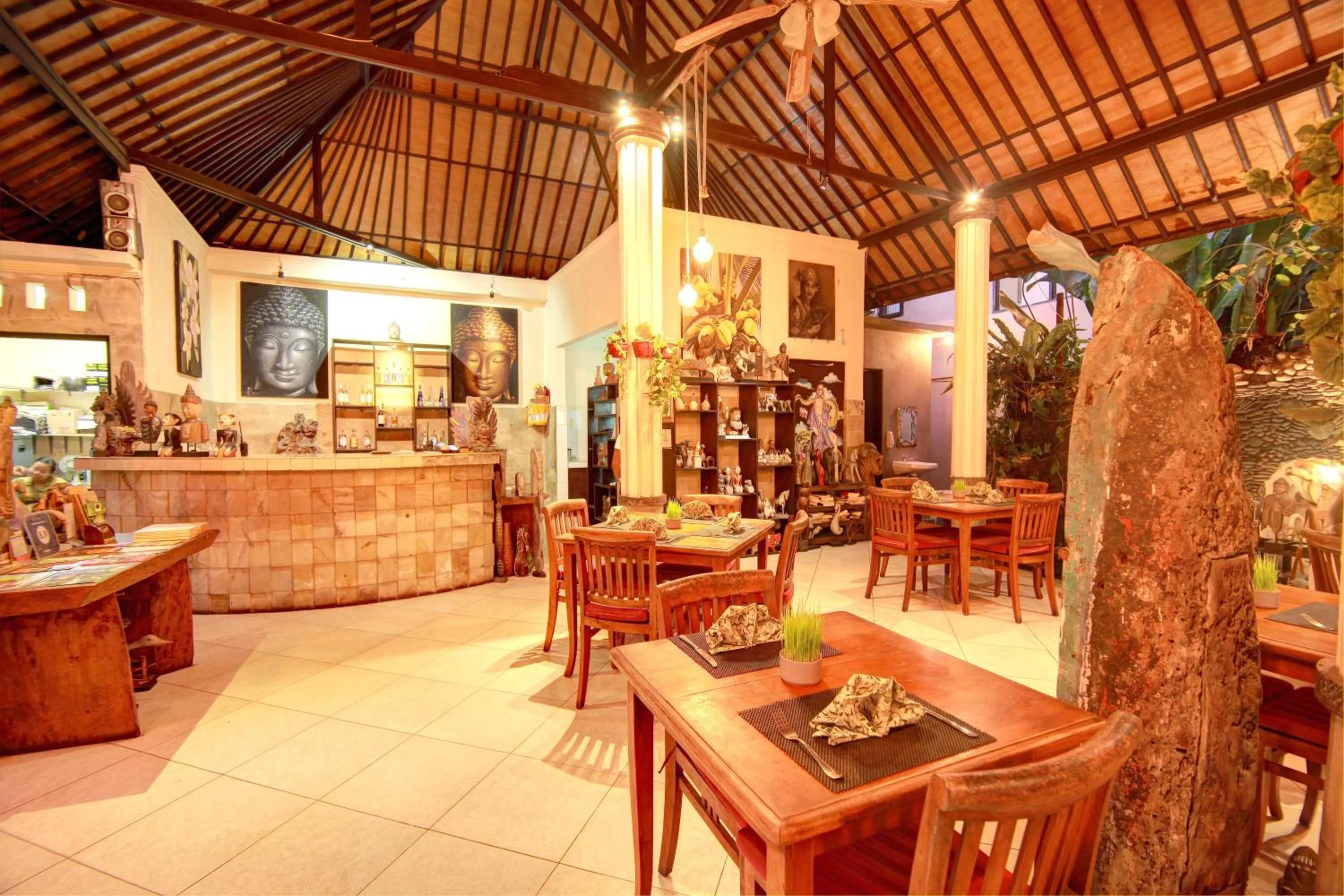 Restaurant/places to eat in Bali Dream Resort Ubud