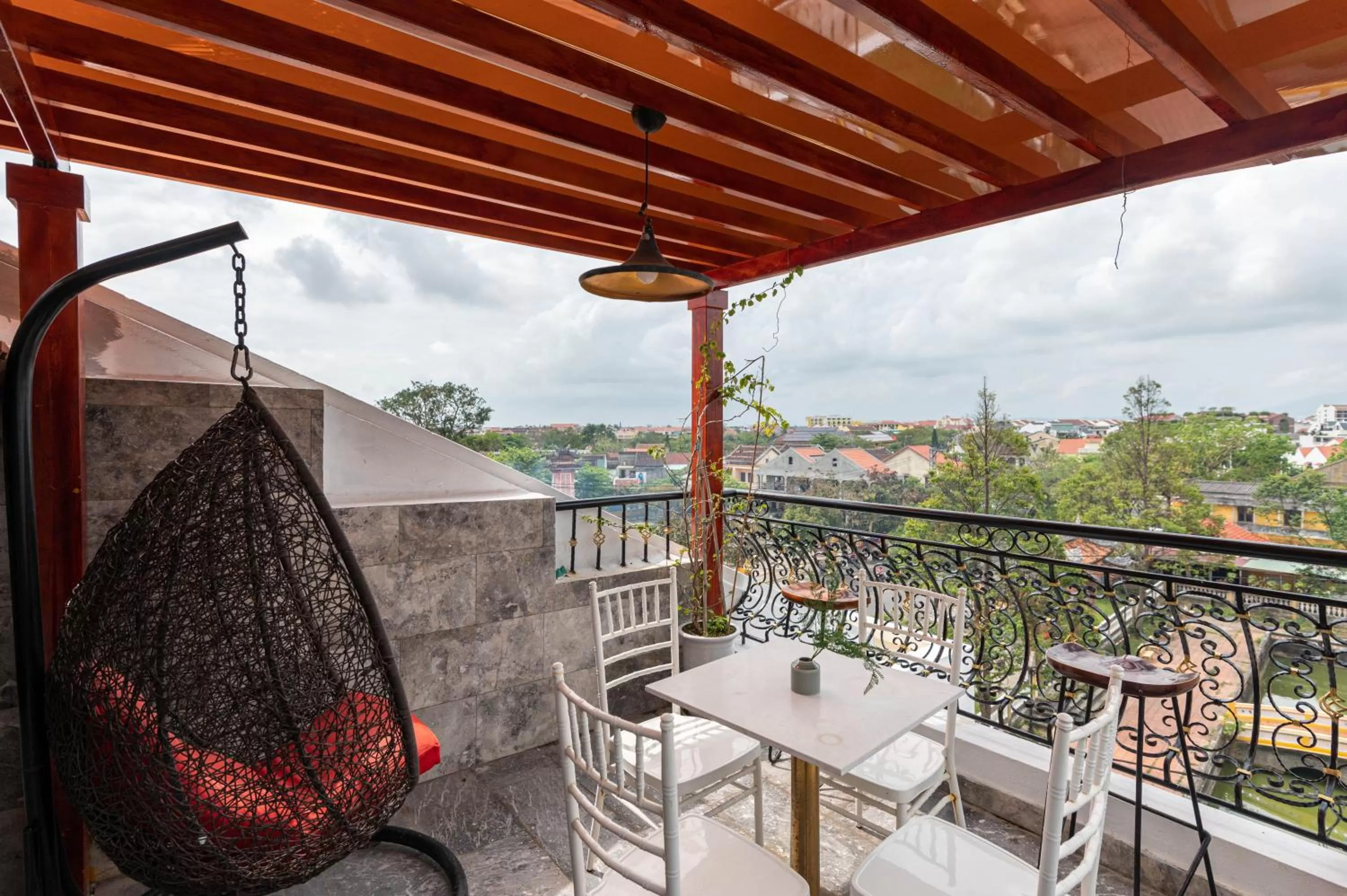 Patio in Hoang Trinh Hotel