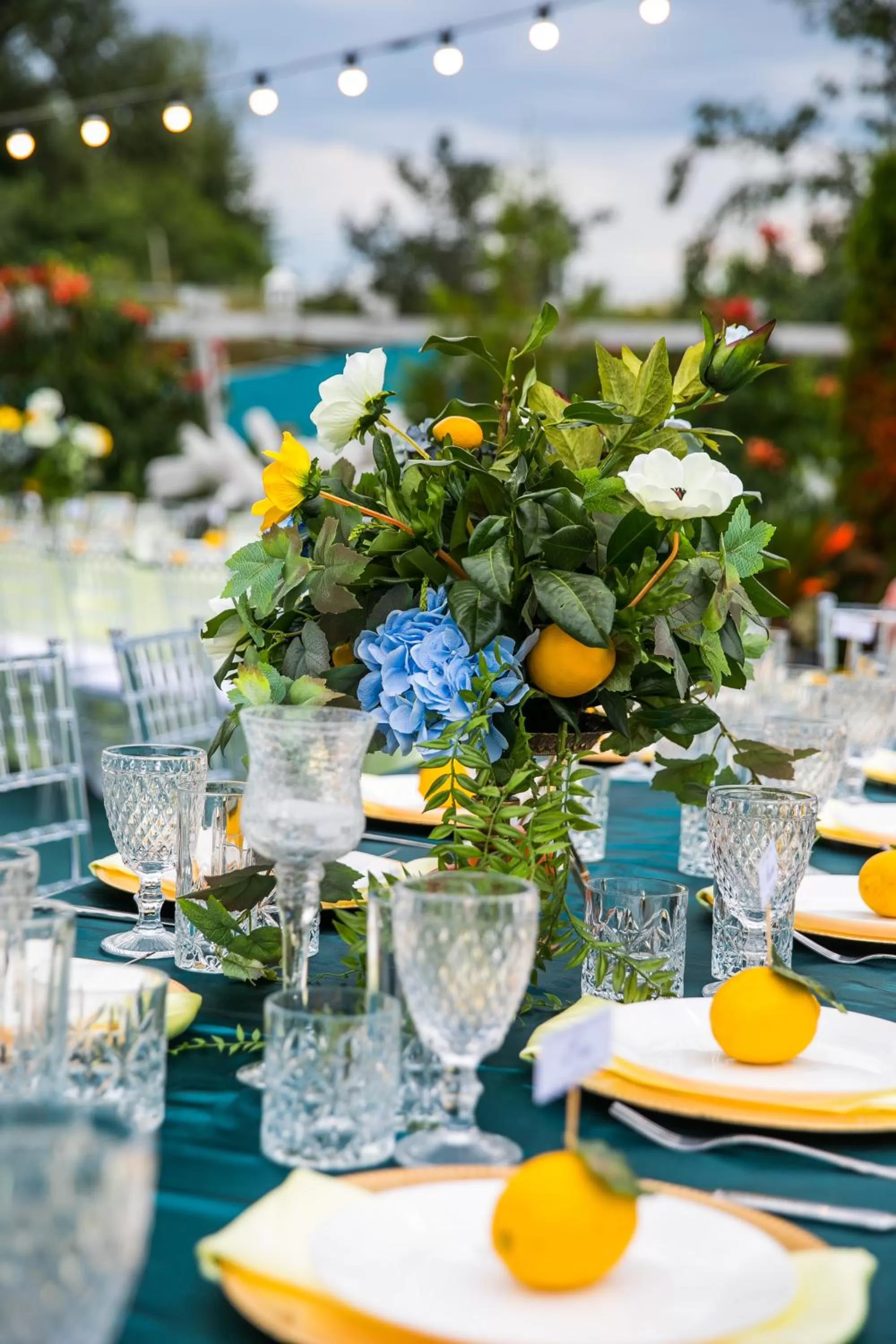 Restaurant/Places to Eat in Complex Baroto