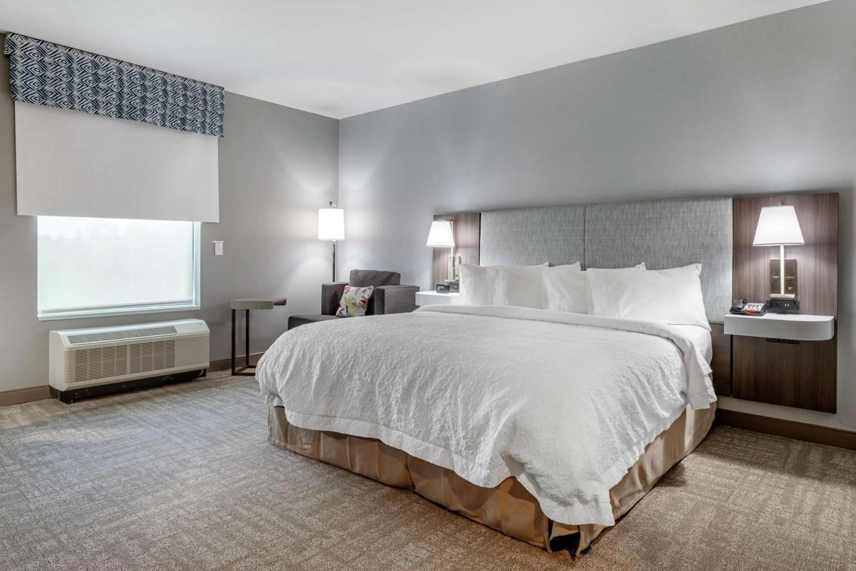 Bed in Hampton Inn Camden, SC