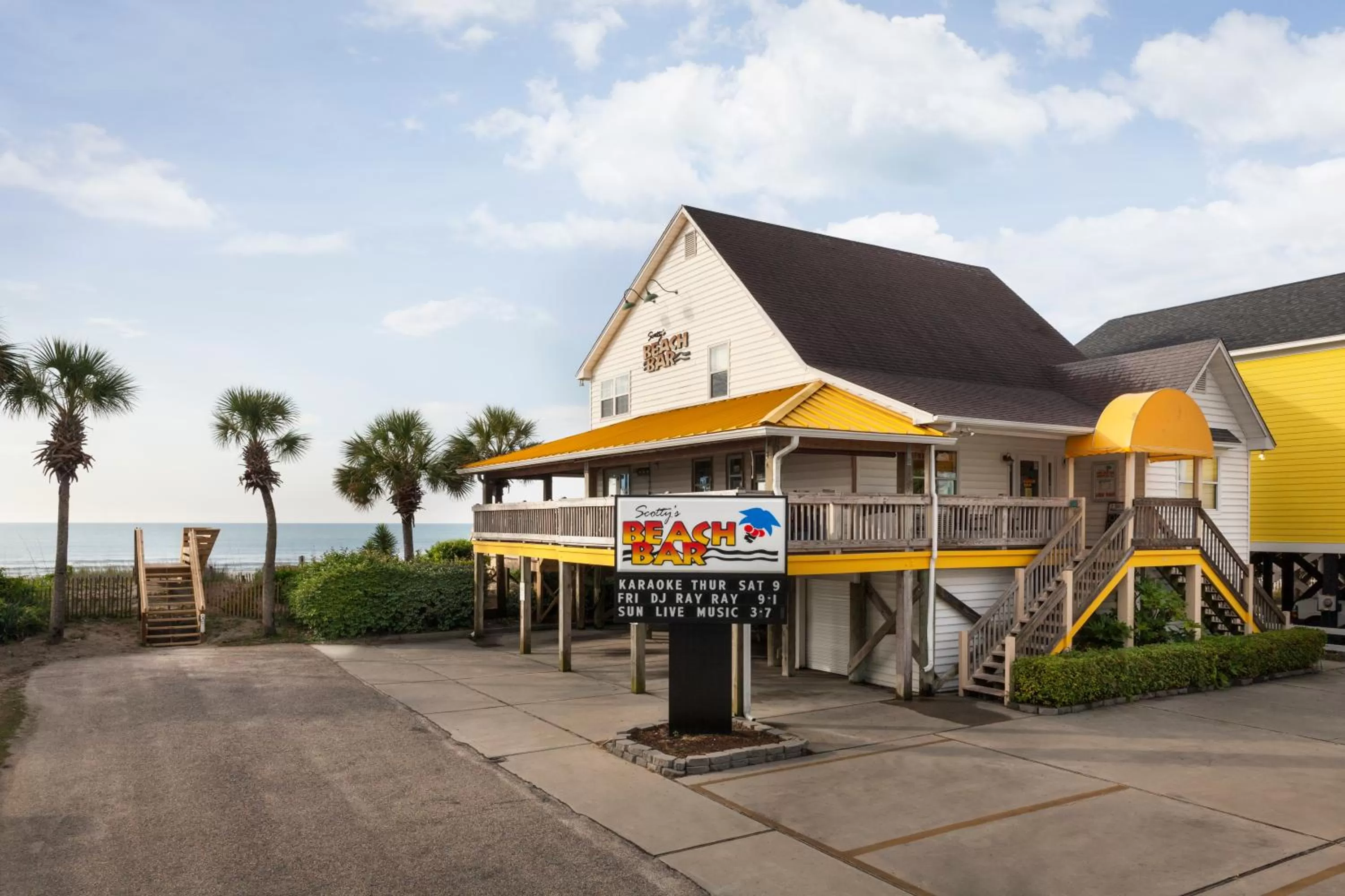Facade/entrance in Surfside Beach Oceanfront Hotel