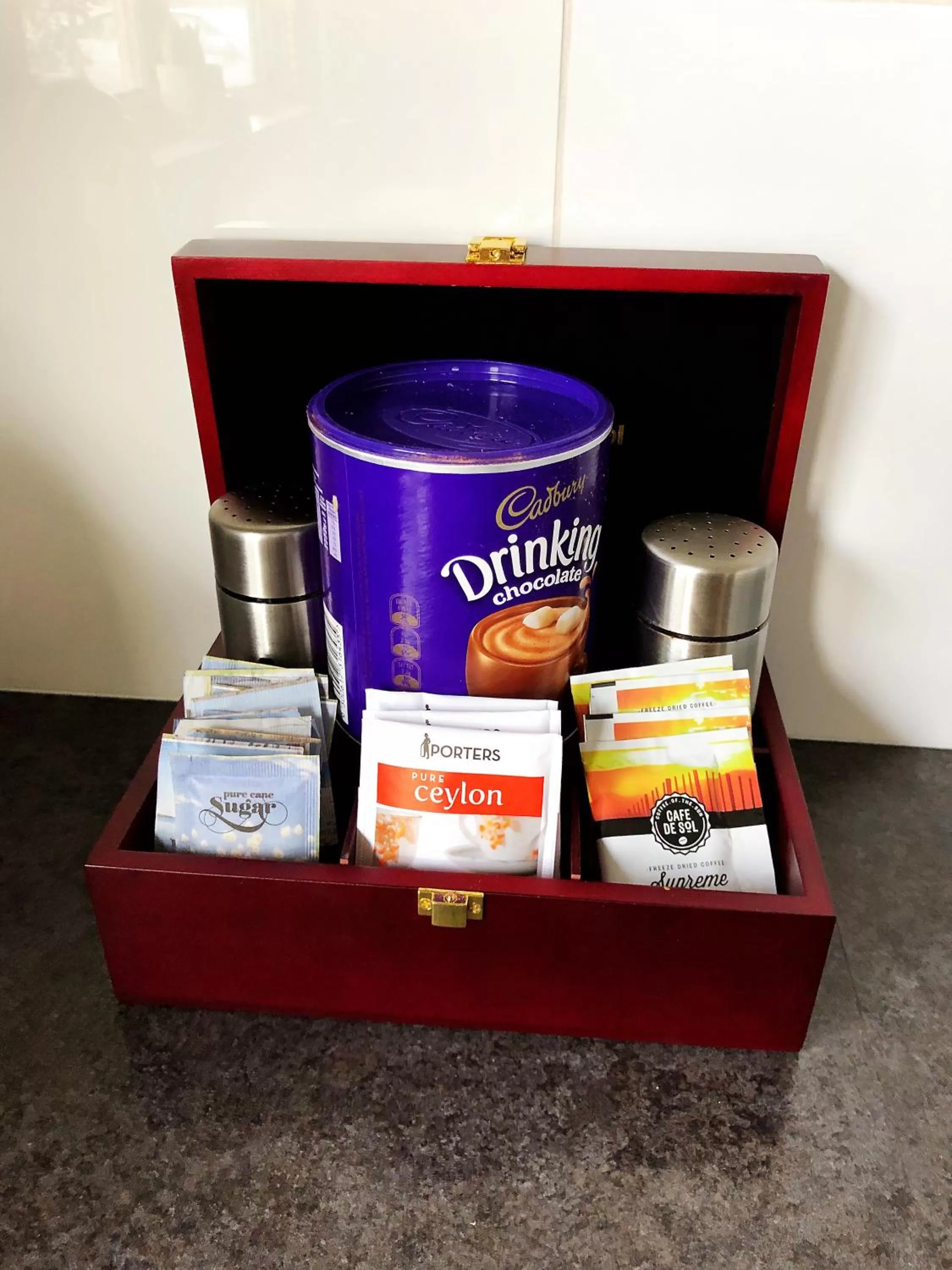 Breakfast in Red Rock Thermal Motel - Mineral Pool